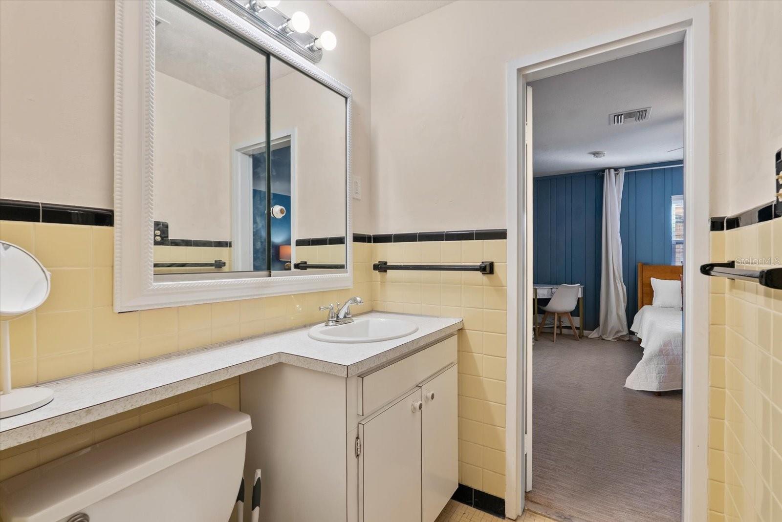 Image 19 of 53 For 441 47th Street N