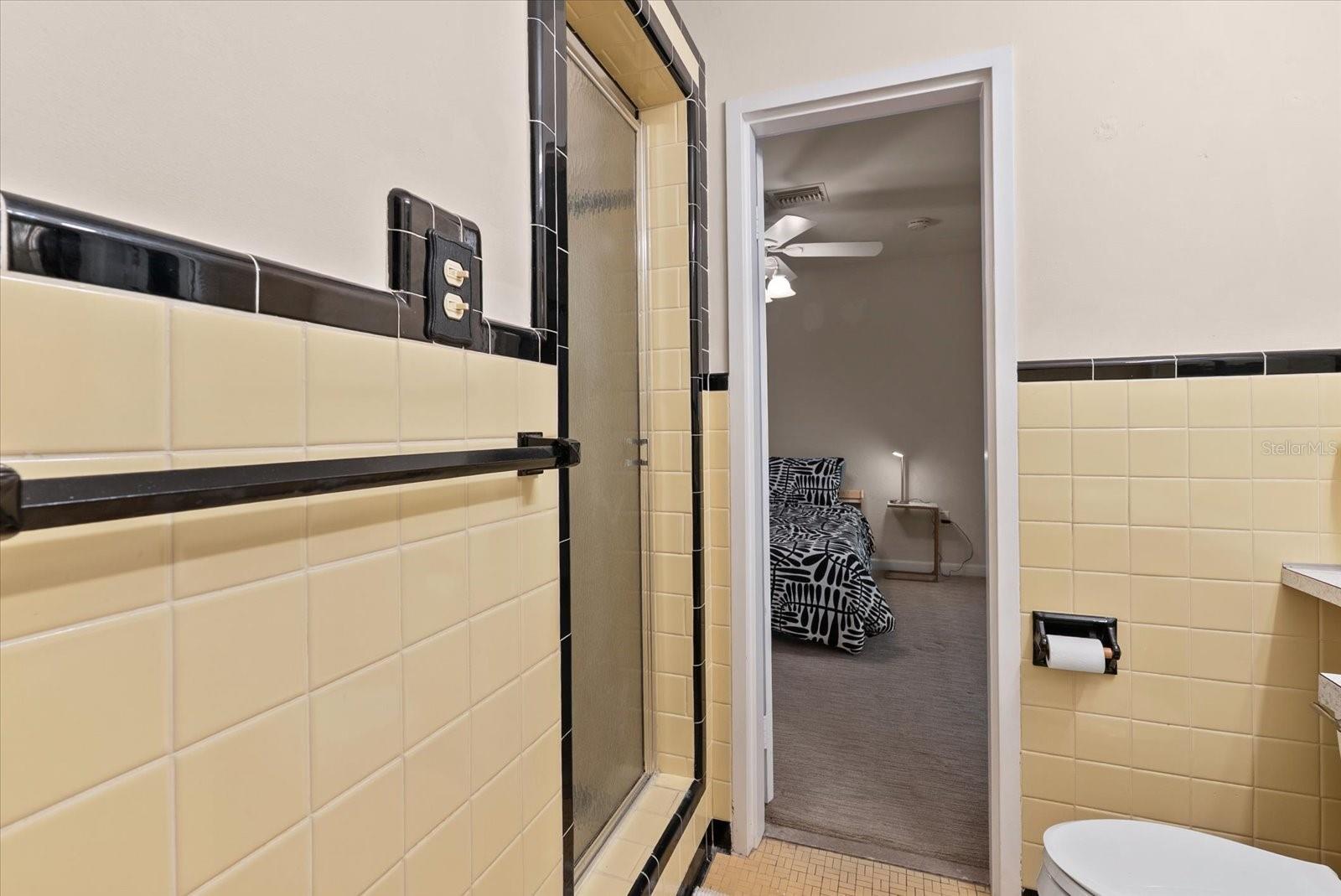 Image 20 of 53 For 441 47th Street N