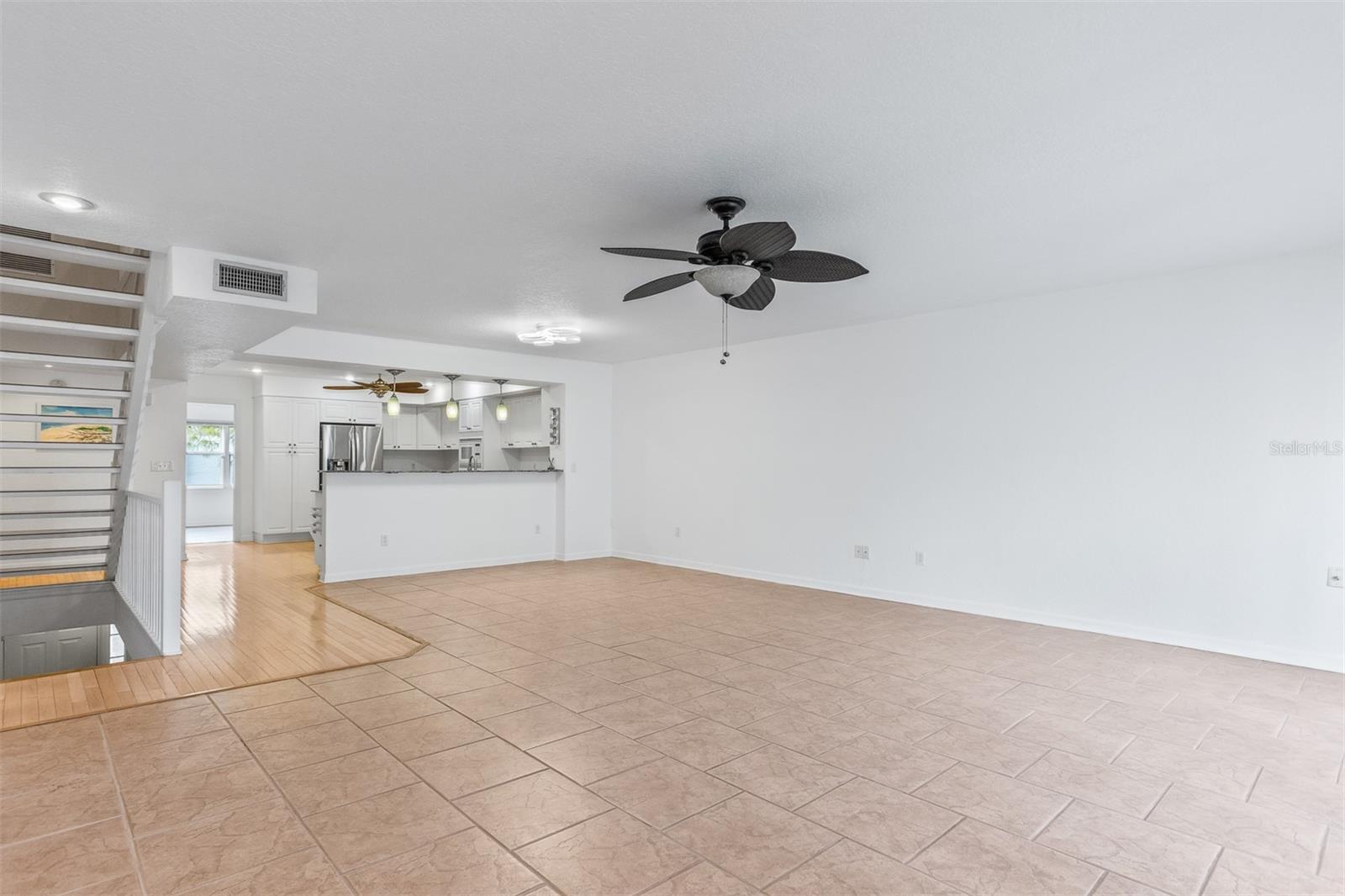 Image 16 of 78 For 521 Pinellas Bayway S 202