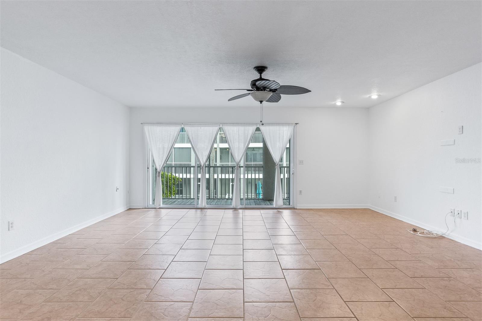 Image 19 of 78 For 521 Pinellas Bayway S 202