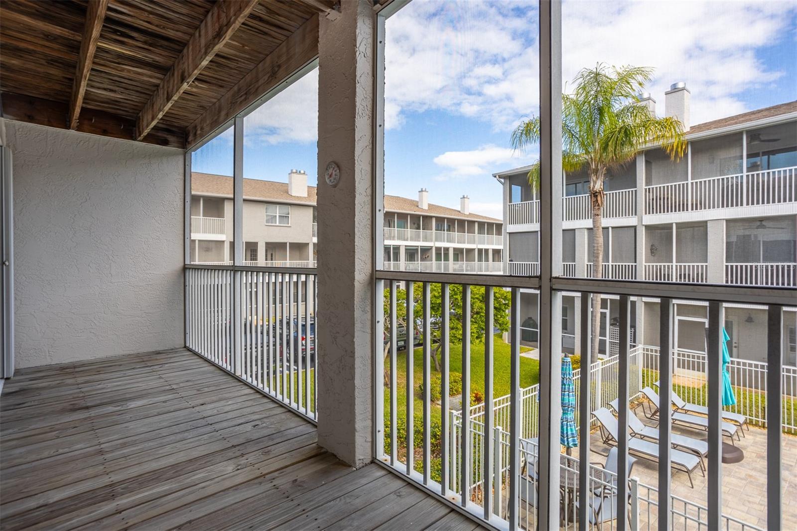 Image 20 of 78 For 521 Pinellas Bayway S 202