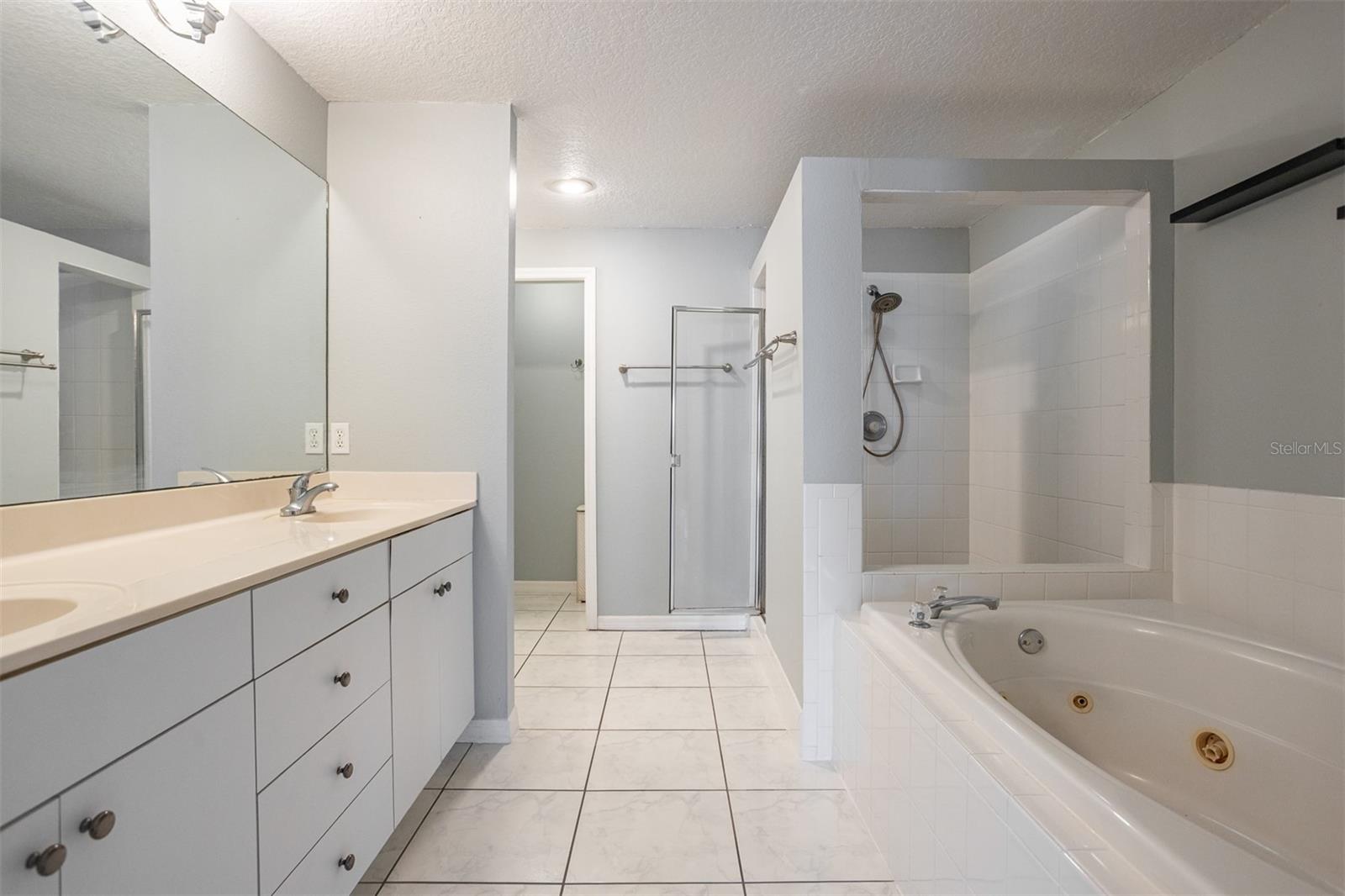 Image 25 of 78 For 521 Pinellas Bayway S 202