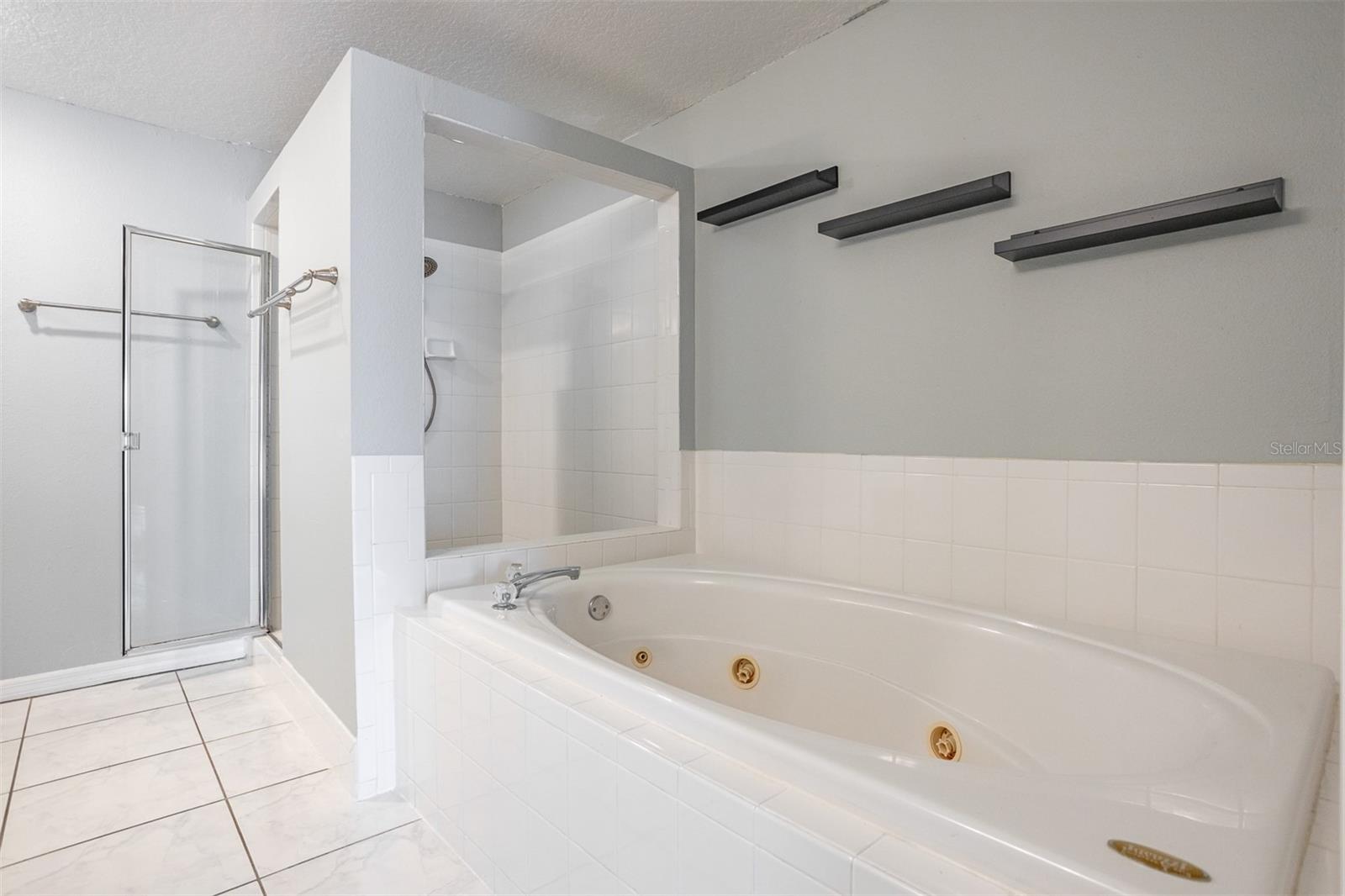 Image 28 of 78 For 521 Pinellas Bayway S 202