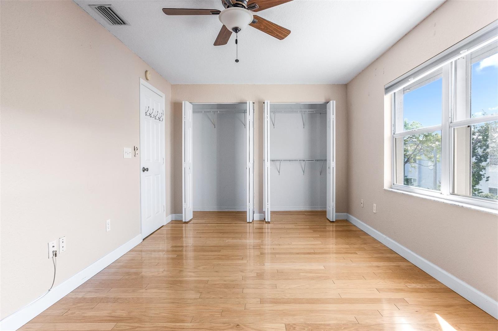 Image 39 of 78 For 521 Pinellas Bayway S 202