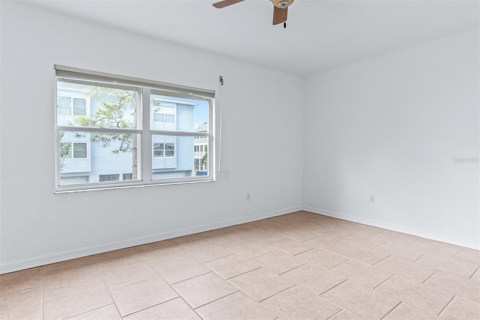 Image 41 of 78 For 521 Pinellas Bayway S 202