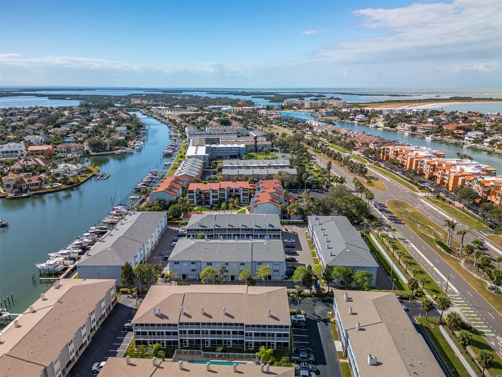 Image 61 of 78 For 521 Pinellas Bayway S 202
