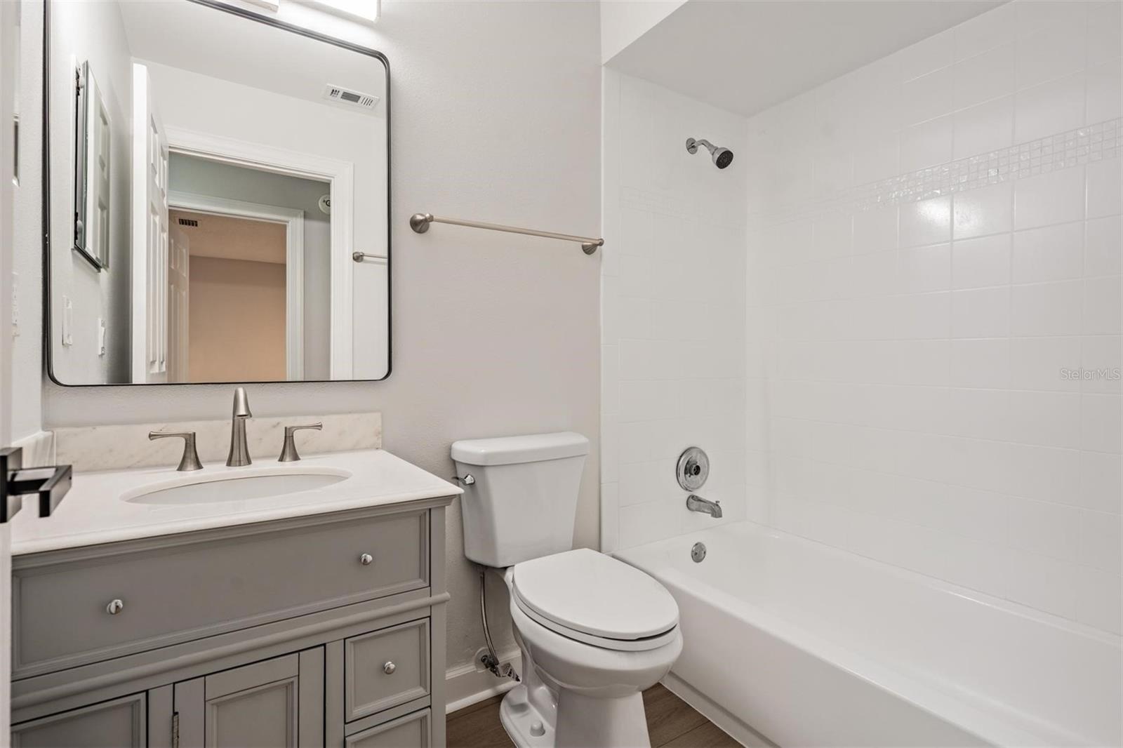 Image 21 of 31 For 22789 Penny Loop