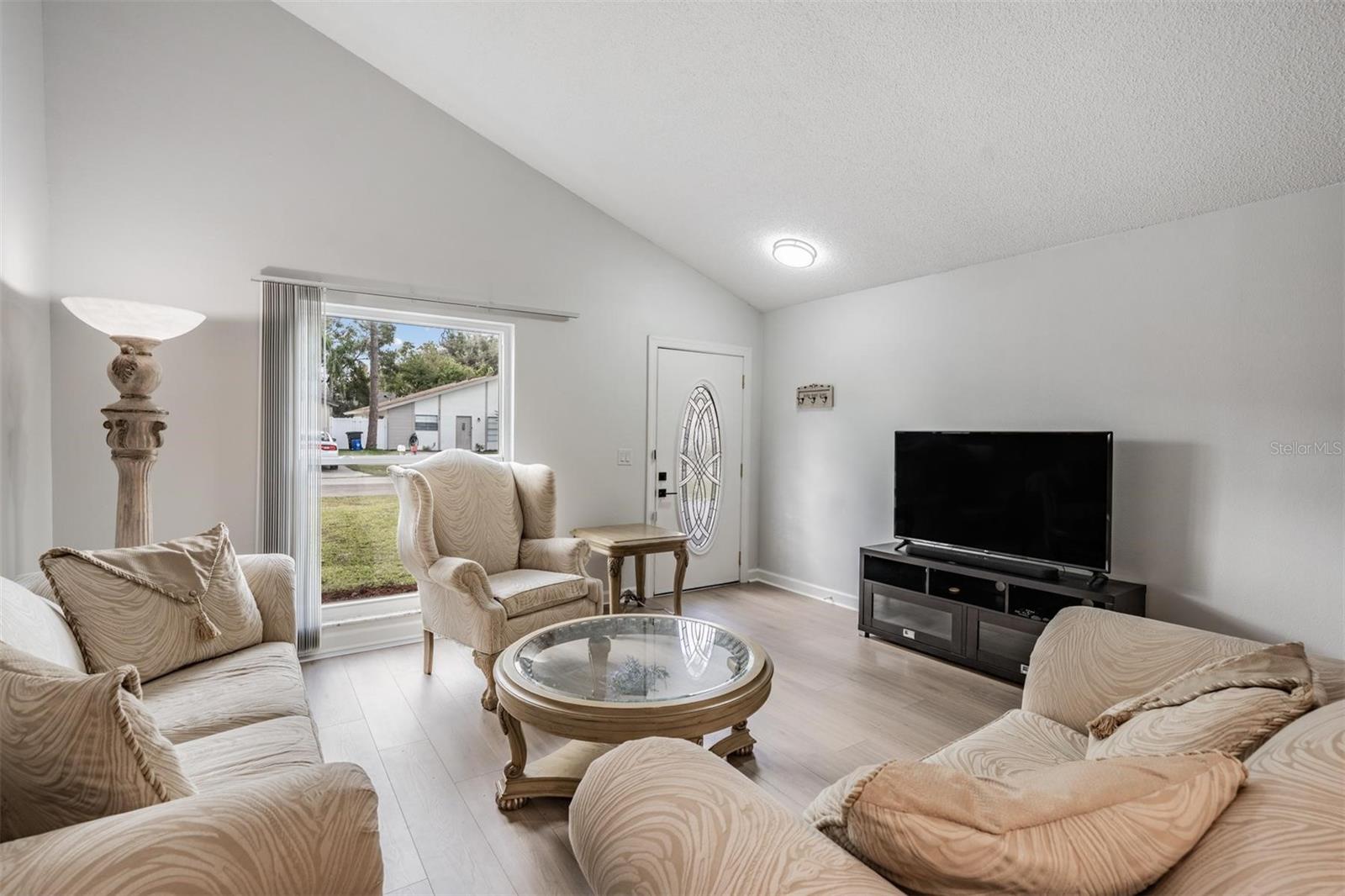 Image 7 of 31 For 22789 Penny Loop