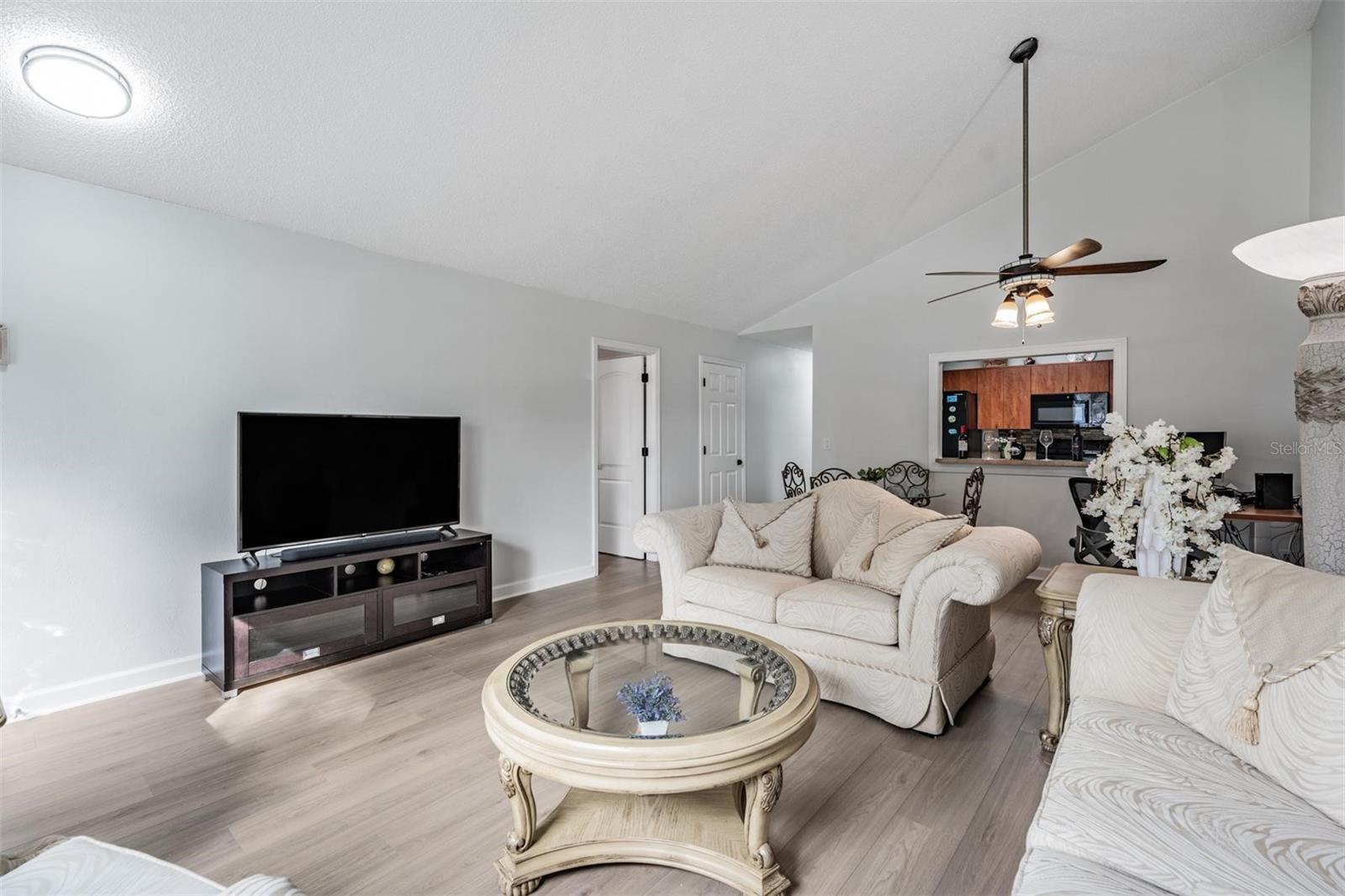 Image 9 of 31 For 22789 Penny Loop