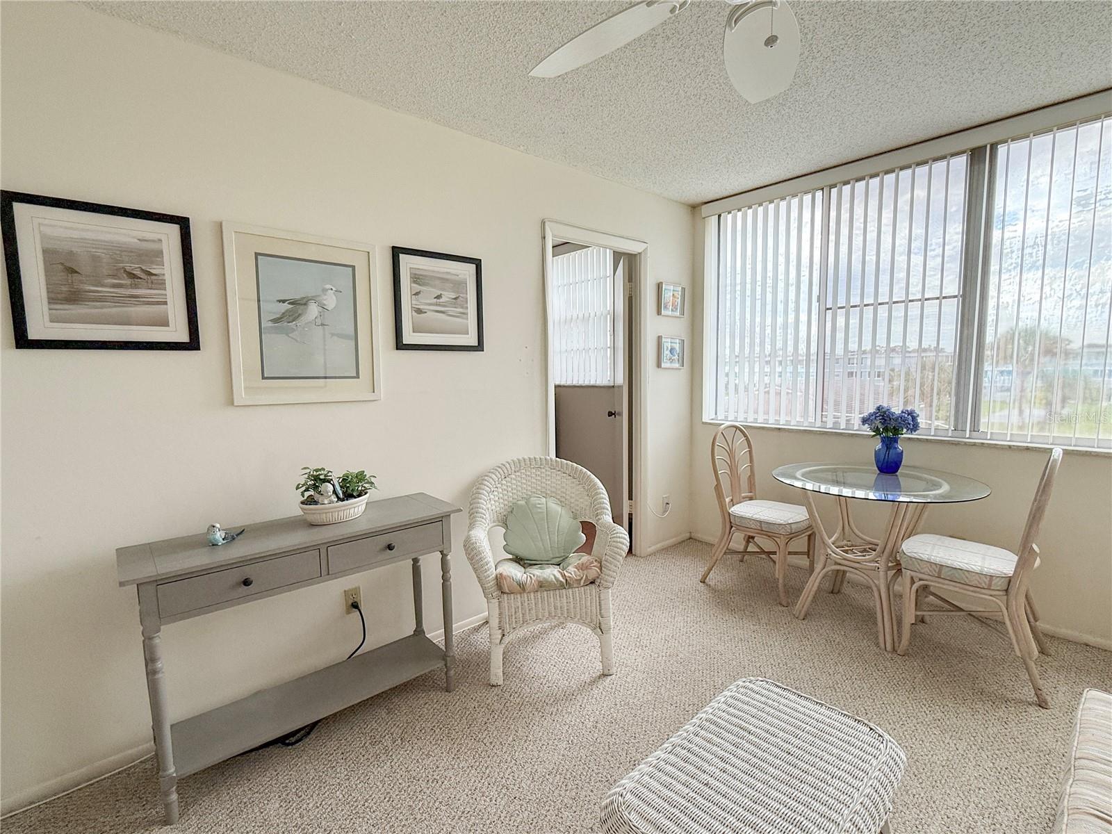 Image 16 of 31 For 4880 Locust Street Ne 322