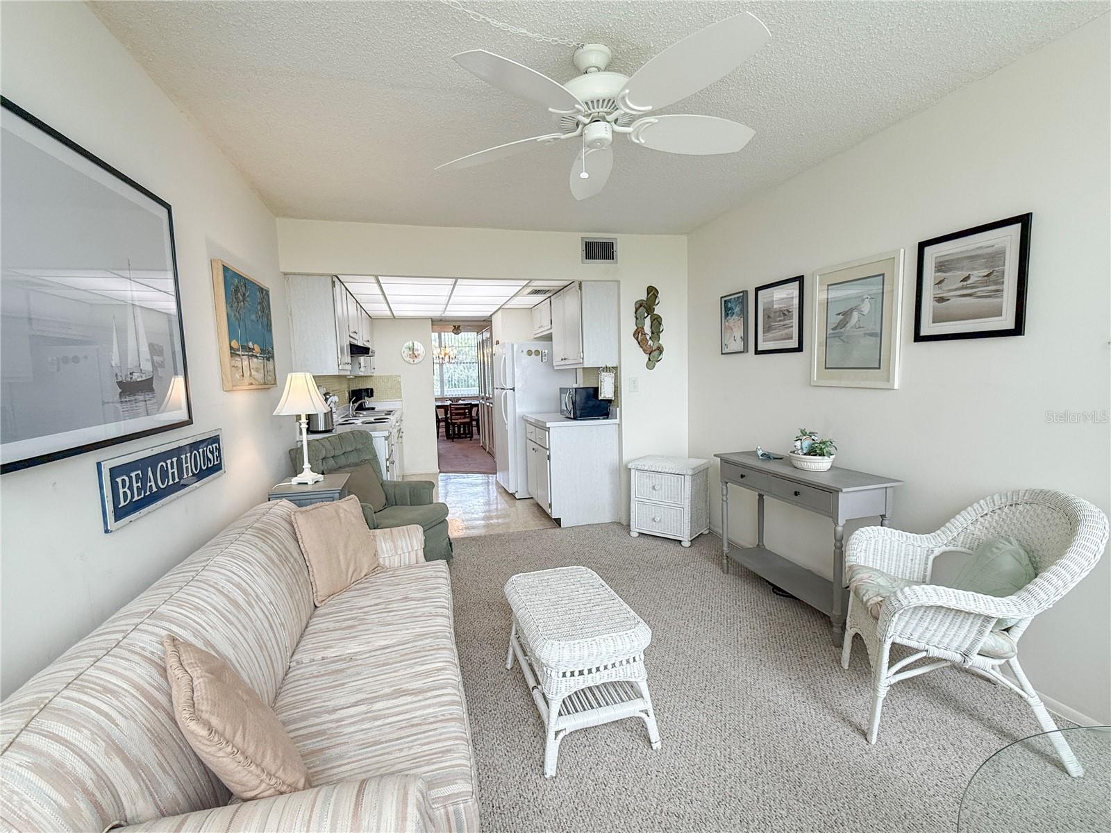 Image 17 of 31 For 4880 Locust Street Ne 322