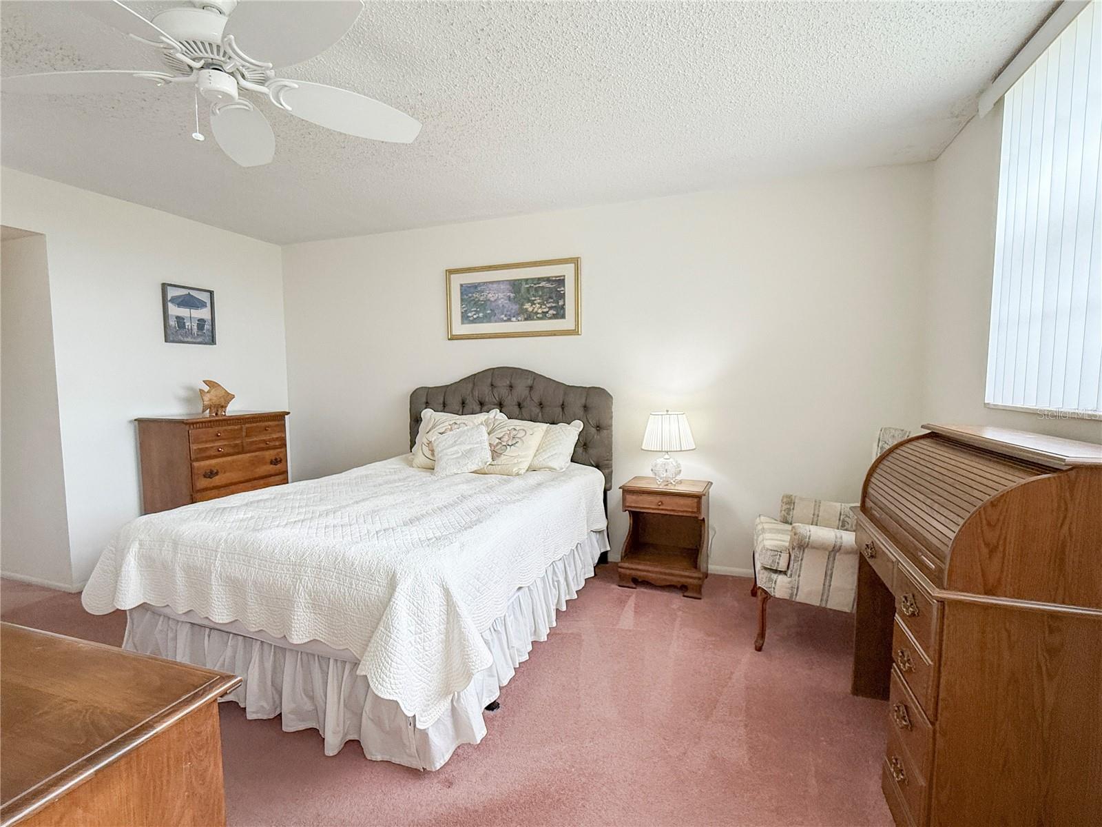 Image 18 of 31 For 4880 Locust Street Ne 322