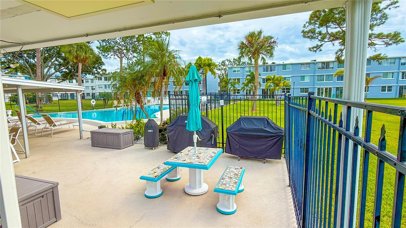 Image 29 of 31 For 4880 Locust Street Ne 322