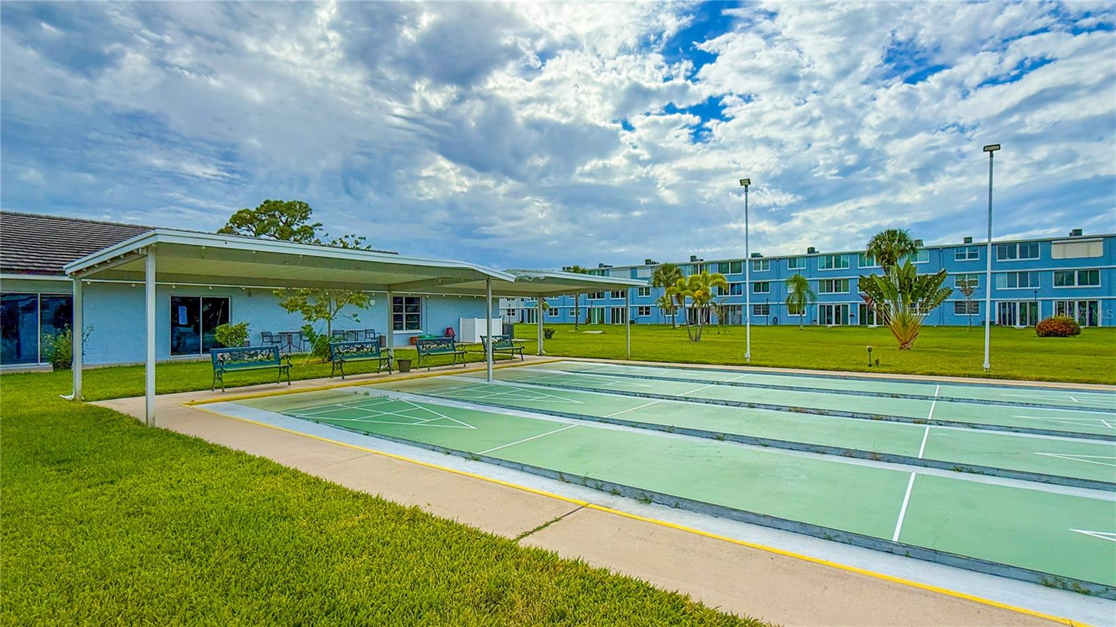 Image 30 of 31 For 4880 Locust Street Ne 322