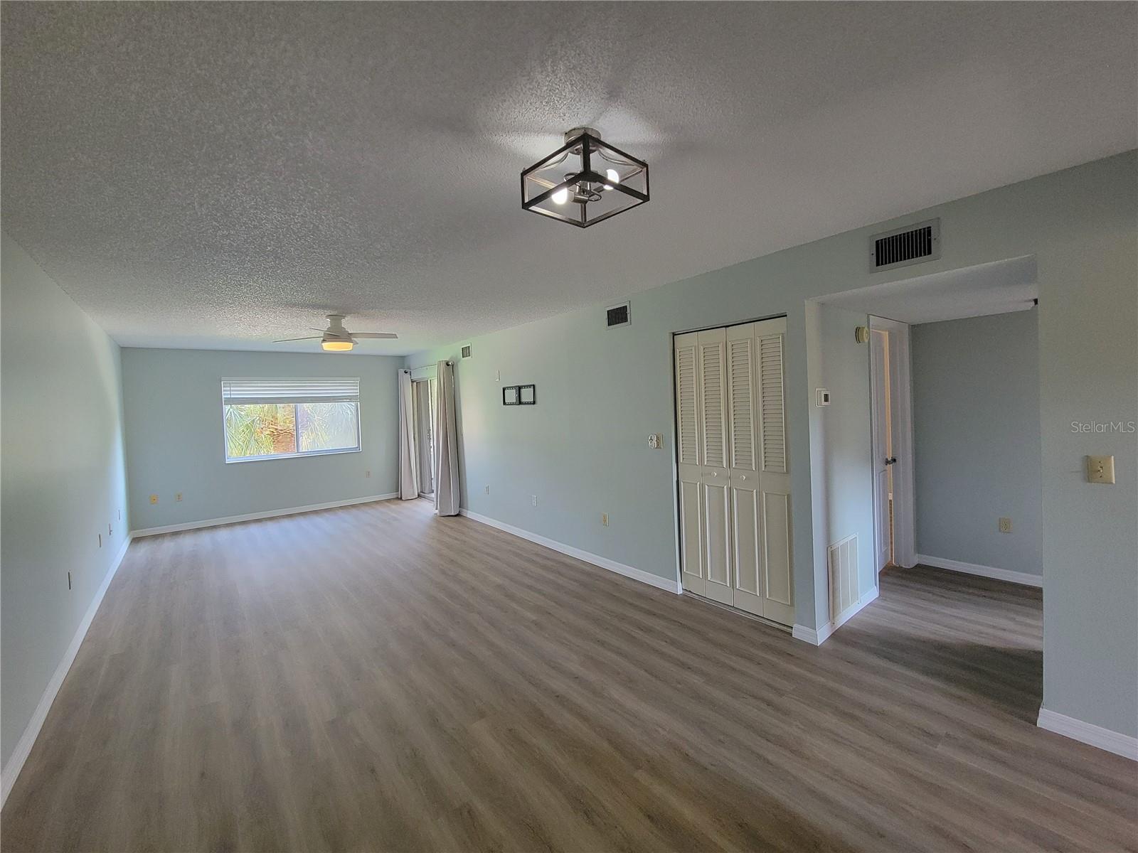 Image 19 of 29 For 90 Highland Avenue 1216