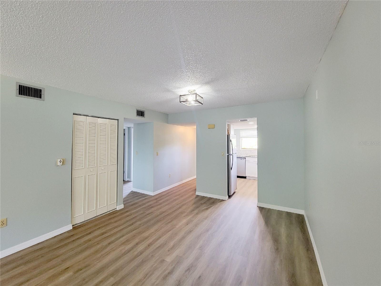 Image 25 of 29 For 90 Highland Avenue 1216