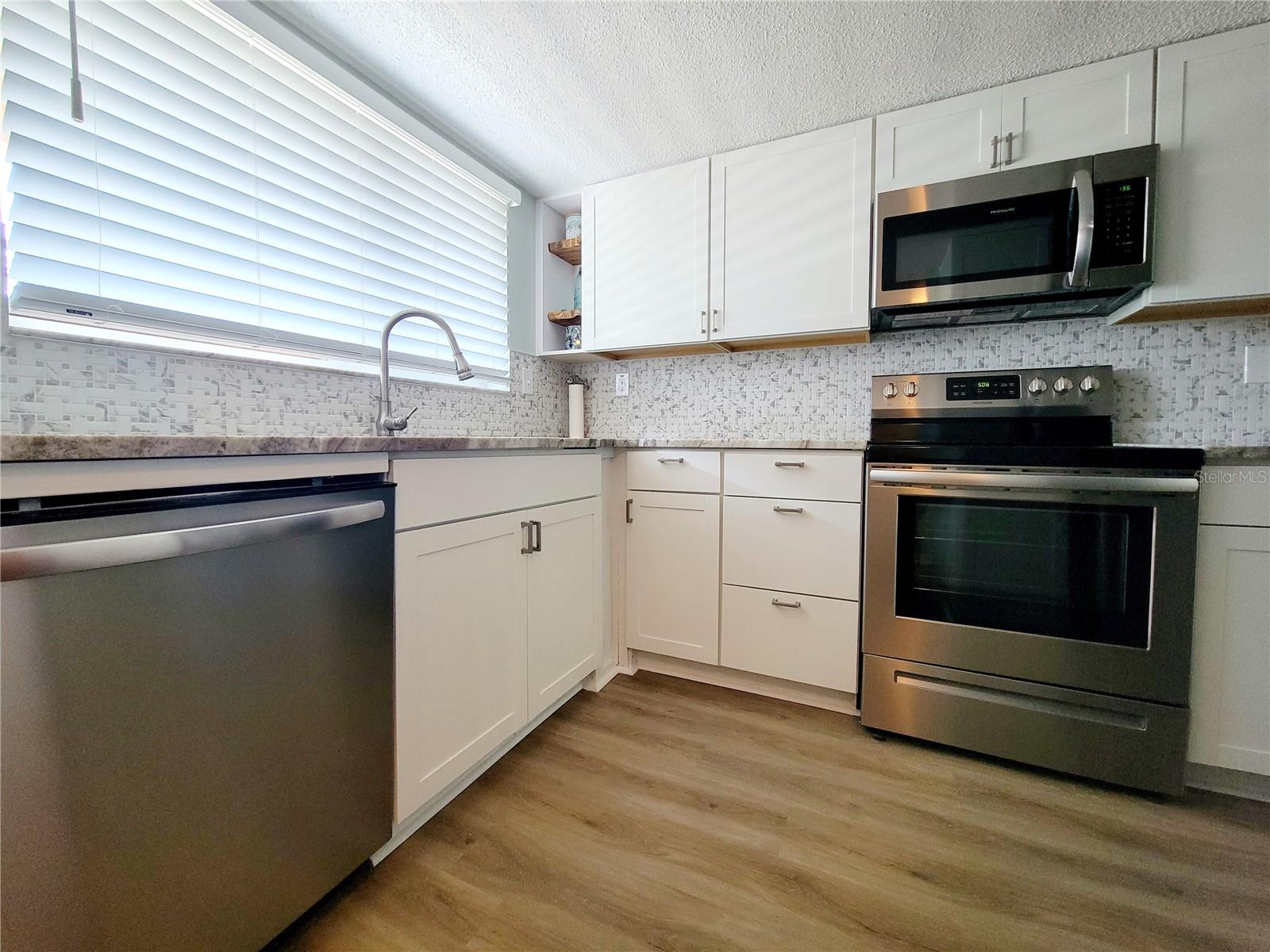 Image 8 of 29 For 90 Highland Avenue 1216