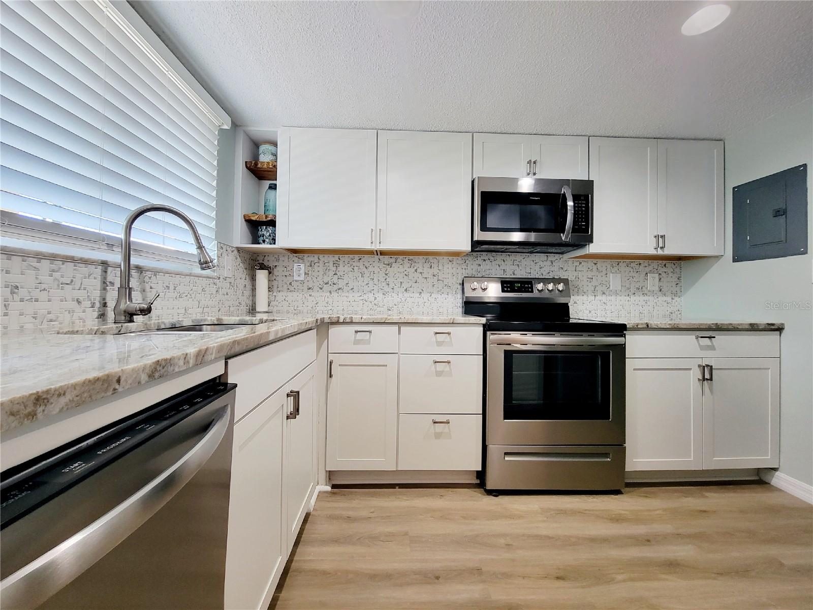 Image 9 of 29 For 90 Highland Avenue 1216