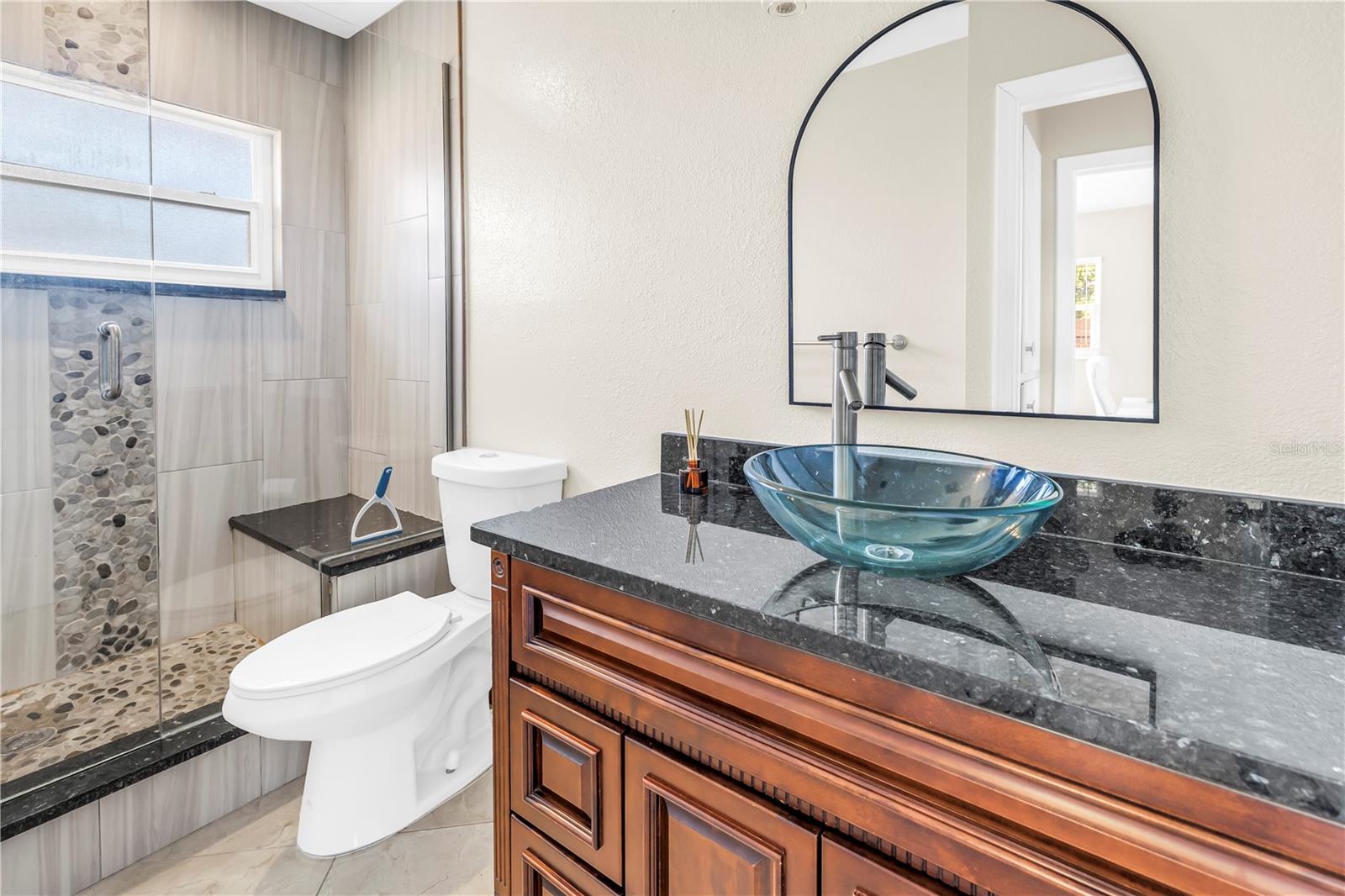 Image 4 of 12 For 6830 35th Avenue N