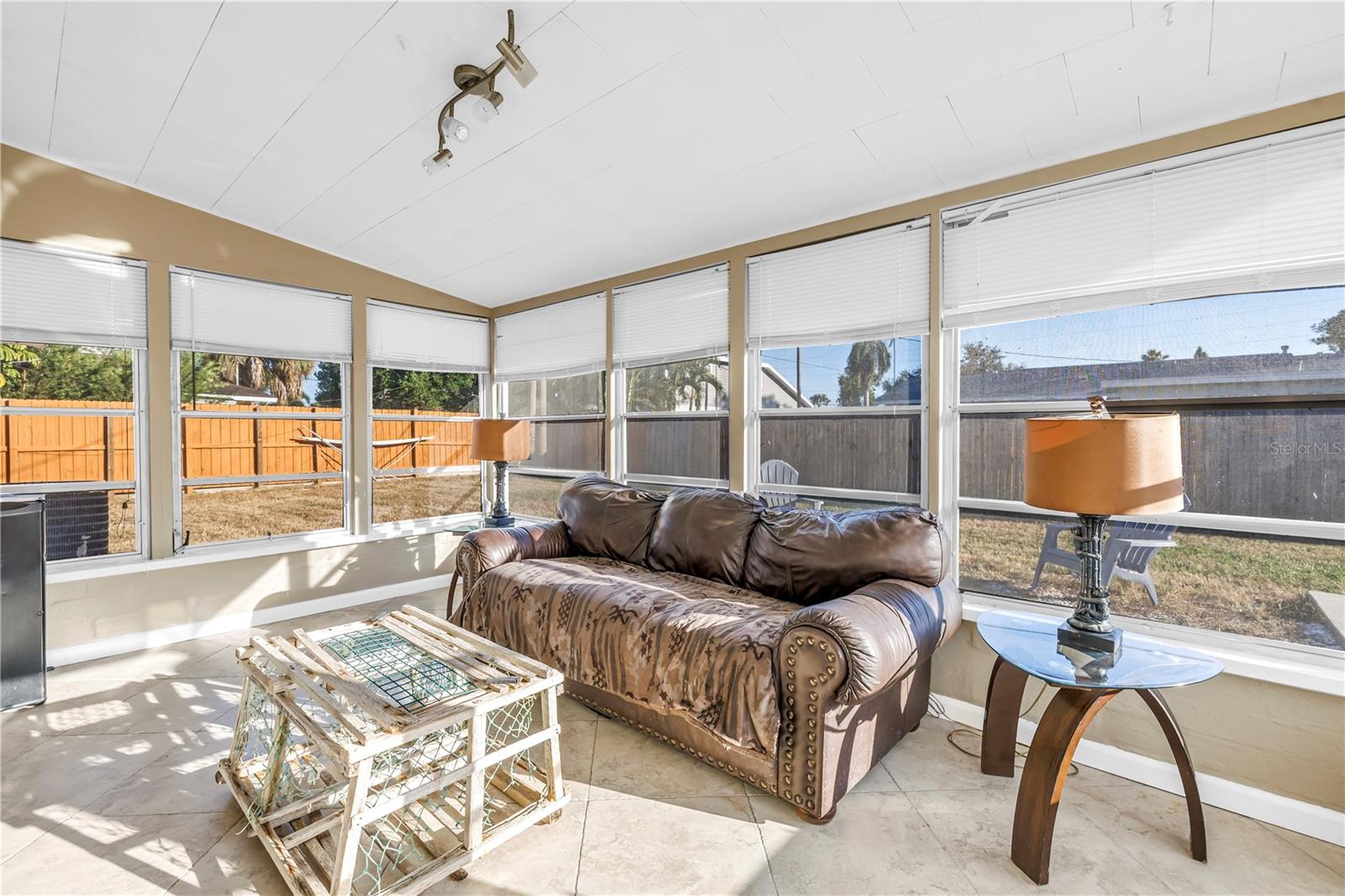 Image 5 of 12 For 6830 35th Avenue N