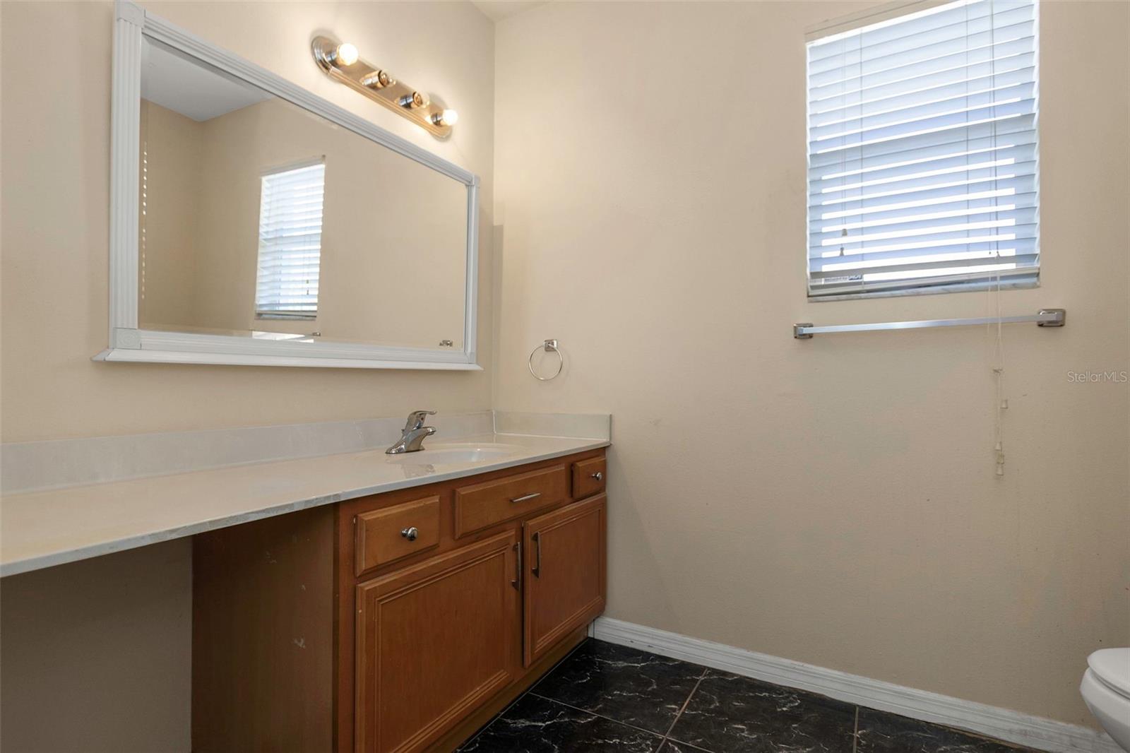 Image 47 of 71 For 1008 Wood Avenue