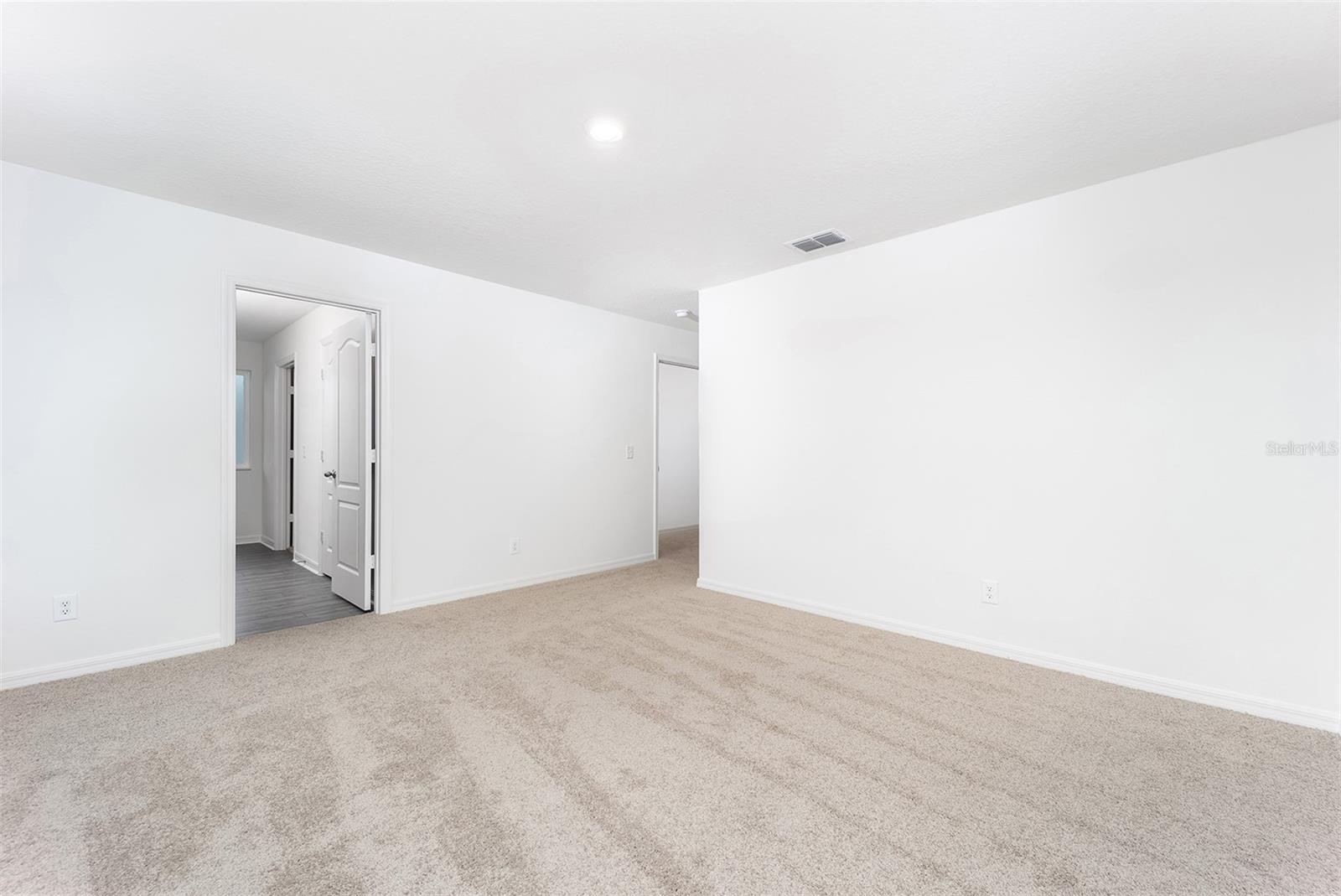 Image 11 of 19 For 3707 Bergamot Street