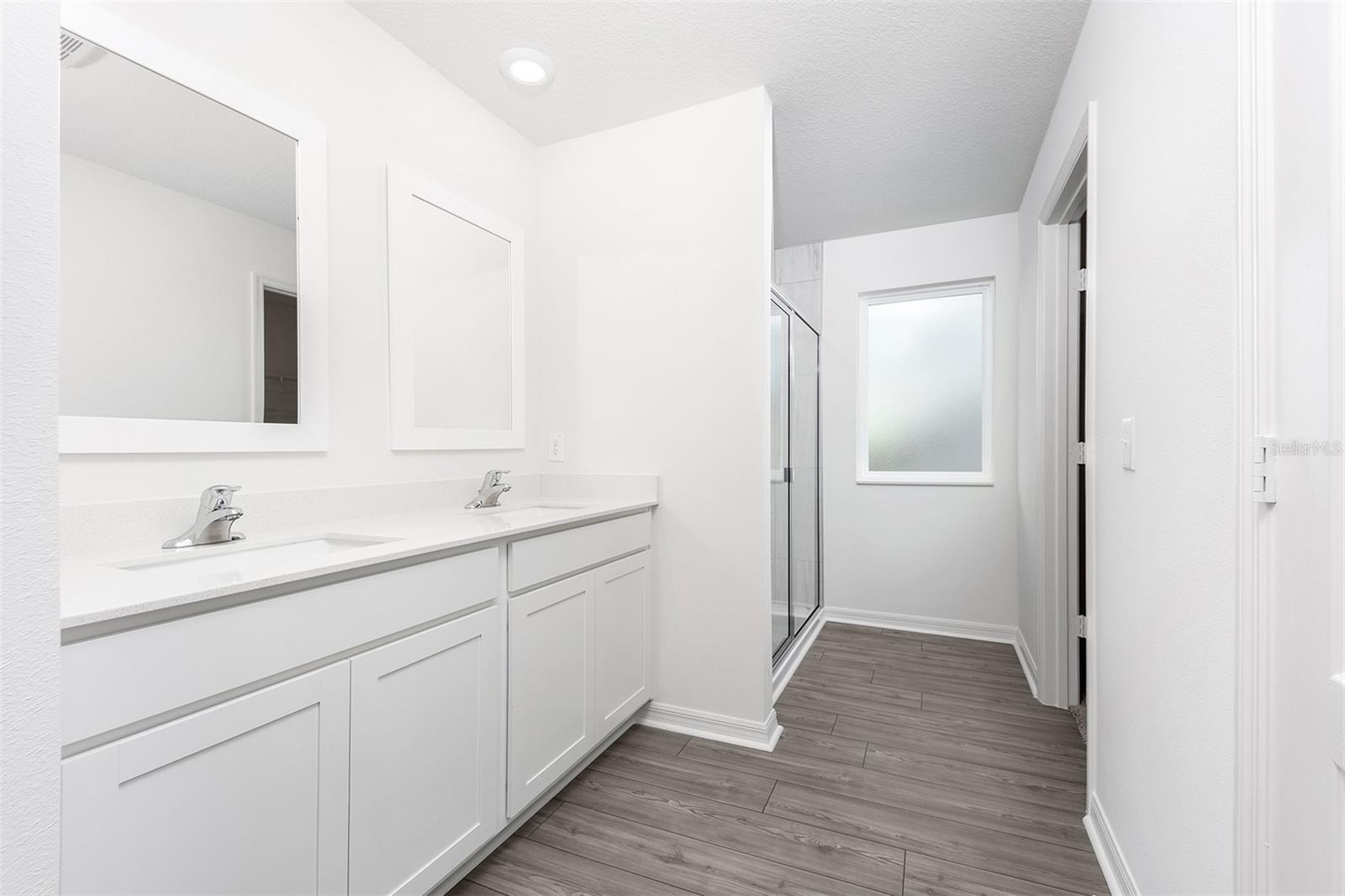 Image 12 of 19 For 3707 Bergamot Street