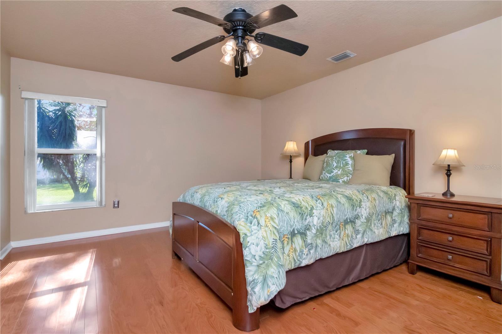 Image 20 of 77 For 5132 Whispering Leaf Trail