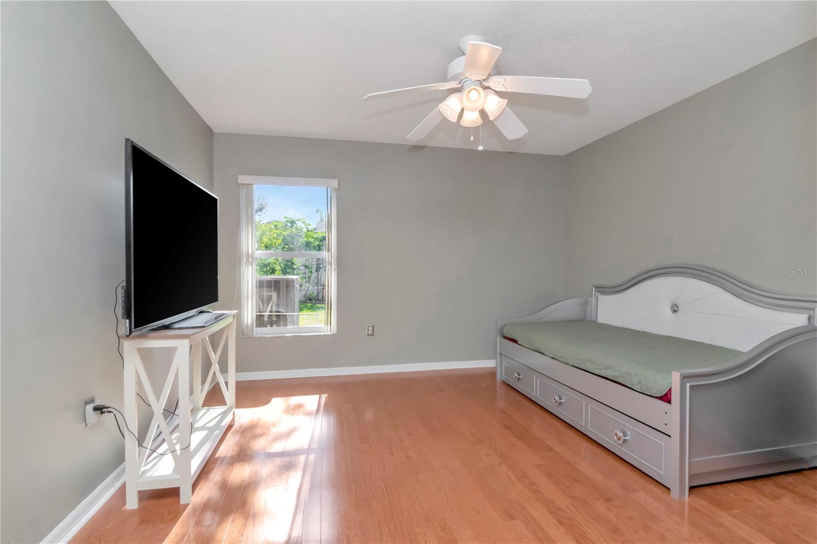 Image 25 of 77 For 5132 Whispering Leaf Trail