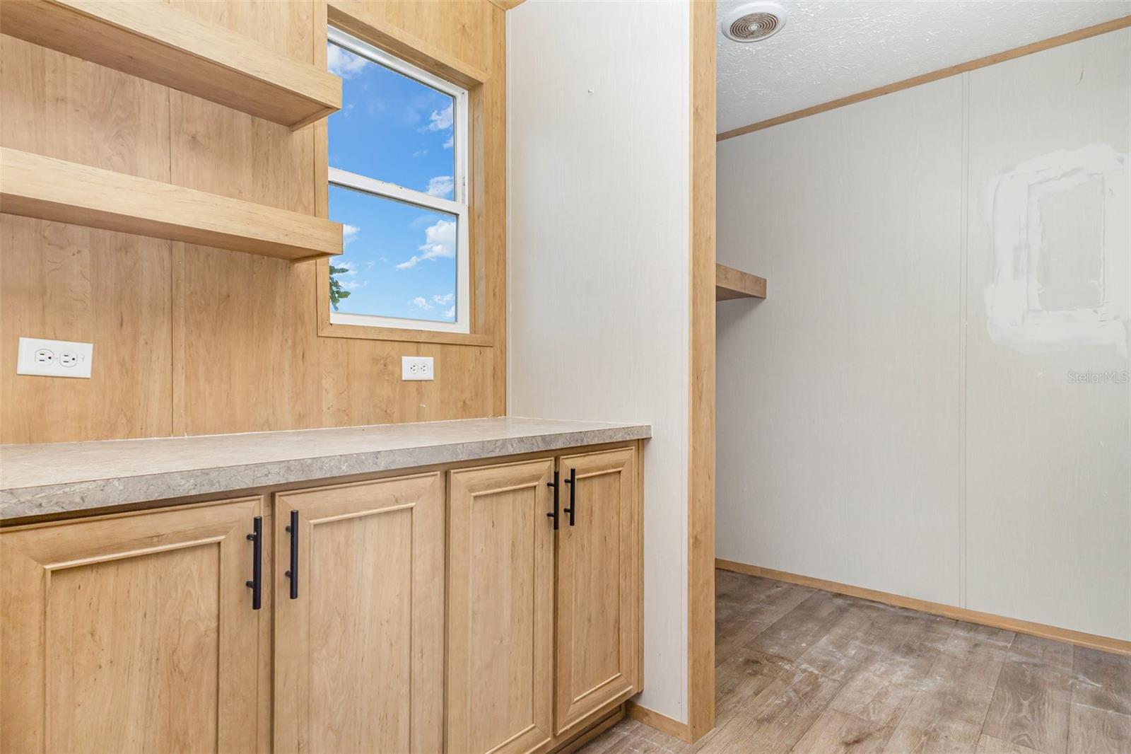 Image 13 of 30 For 16423 262nd Street