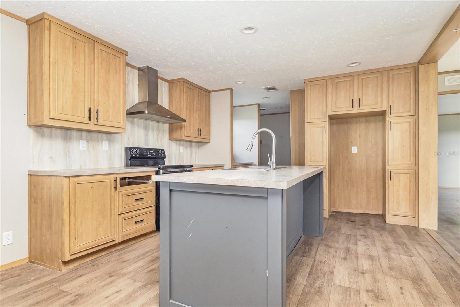 Image 7 of 30 For 16423 262nd Street