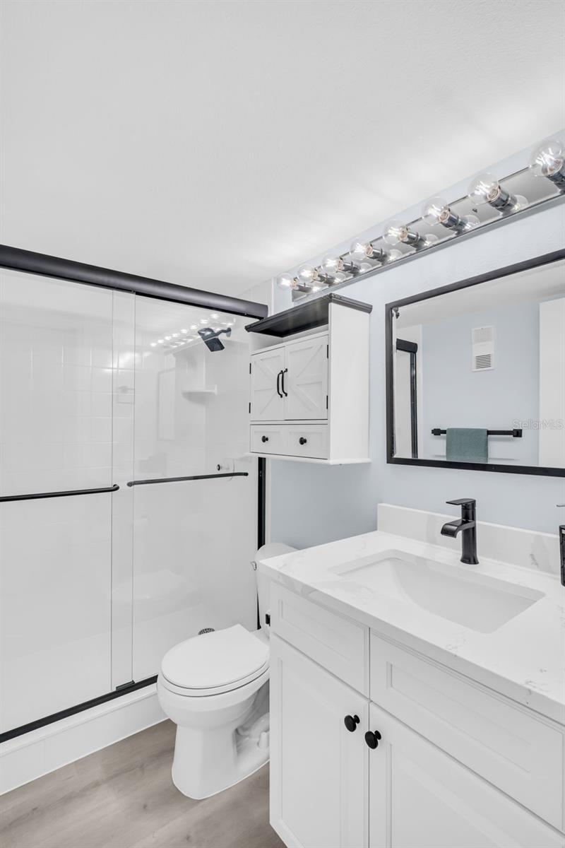 Image 18 of 37 For 7930 Sun Island Drive S 104