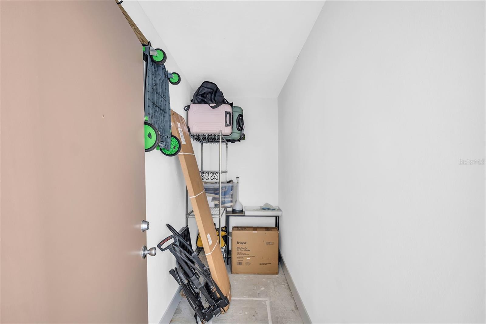 Image 30 of 37 For 7930 Sun Island Drive S 104