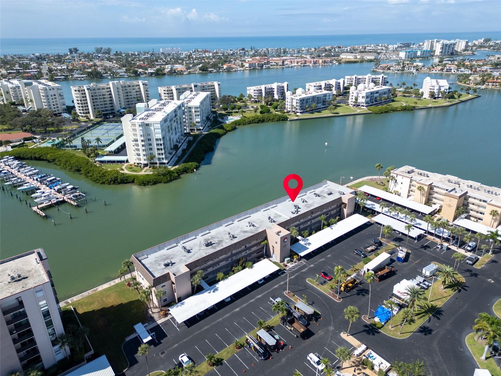 Image 34 of 37 For 7930 Sun Island Drive S 104