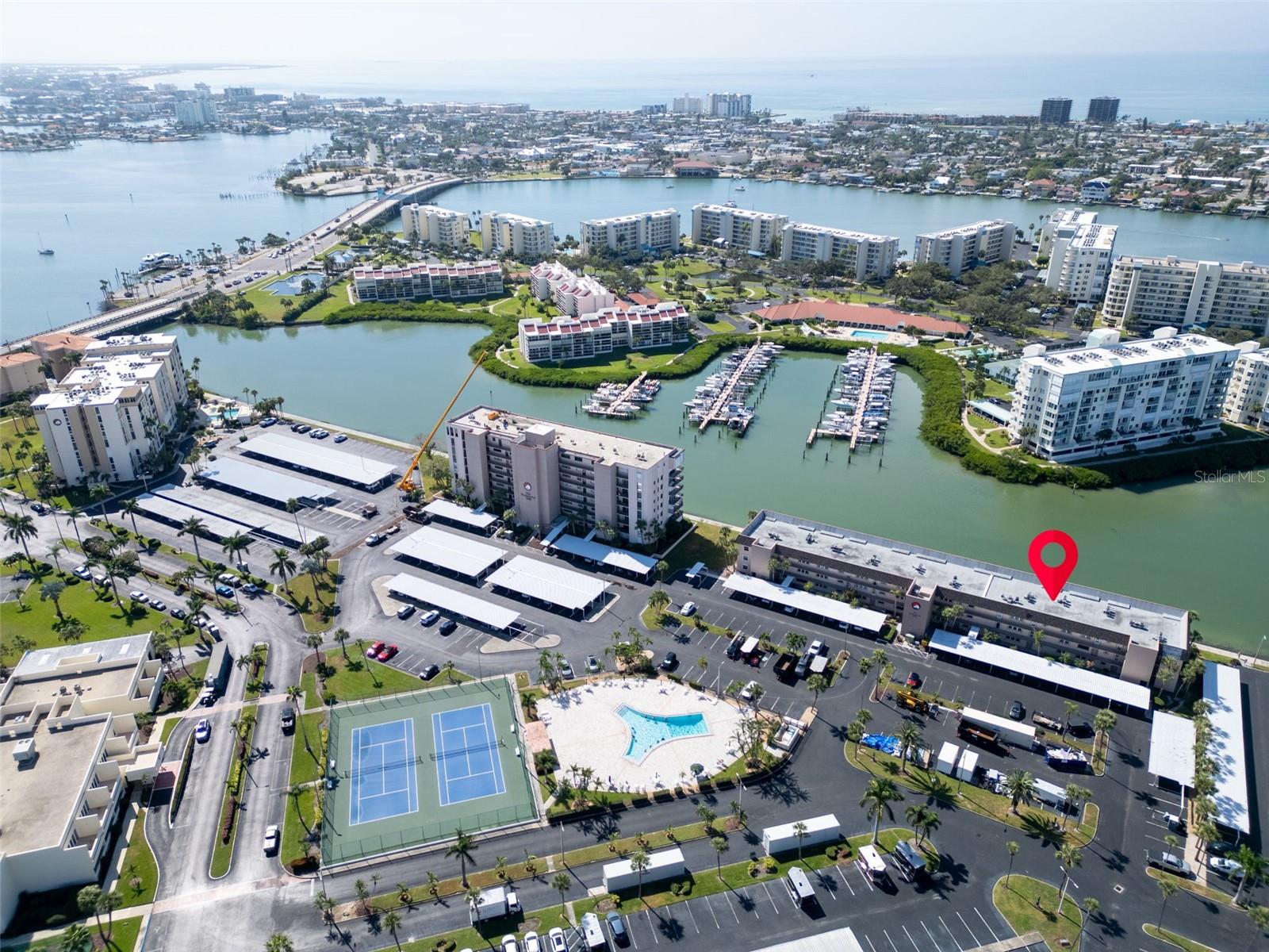 Image 36 of 37 For 7930 Sun Island Drive S 104