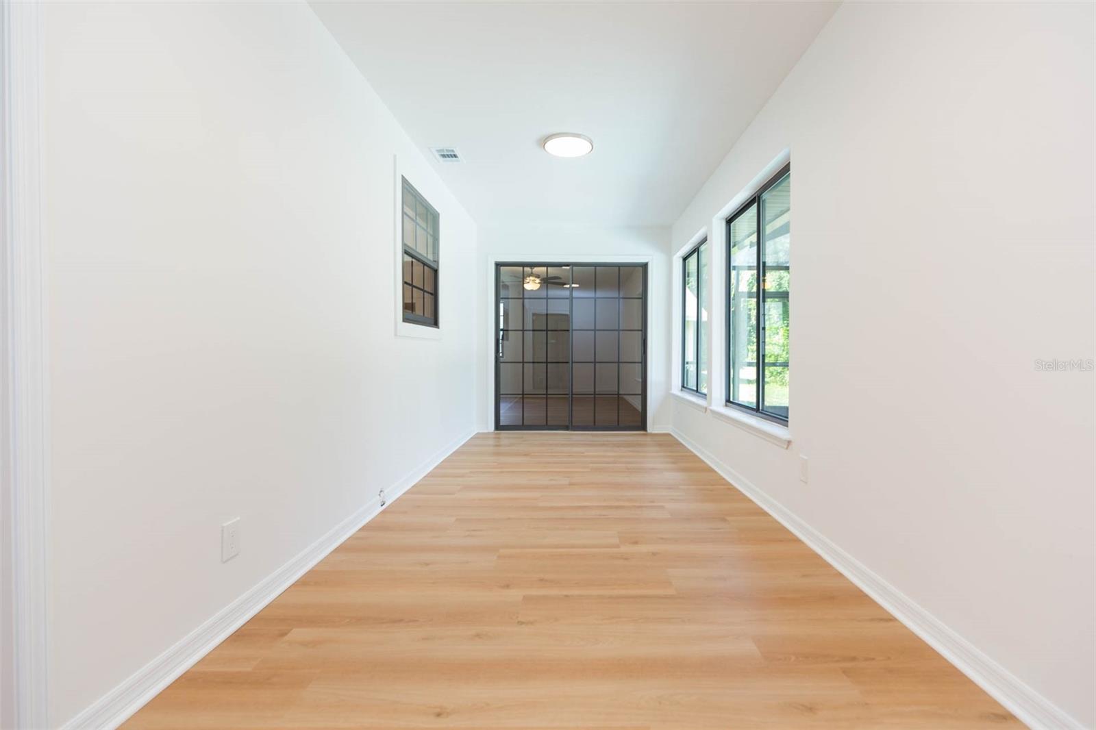 Image 16 of 48 For 6625 Foxmoor Drive