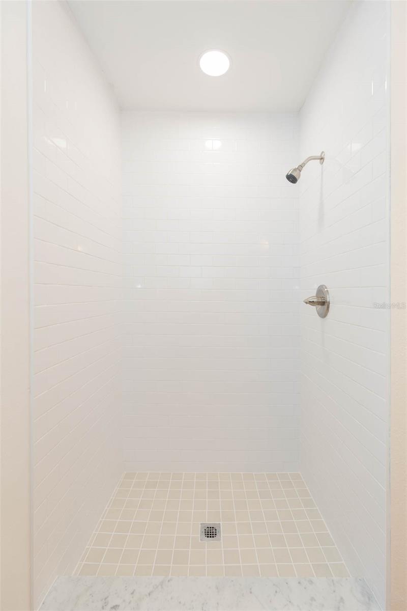 Image 22 of 48 For 6625 Foxmoor Drive