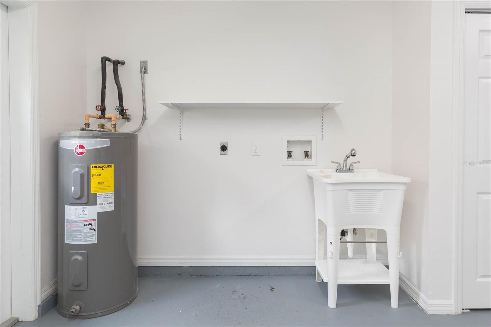 Image 33 of 48 For 6625 Foxmoor Drive