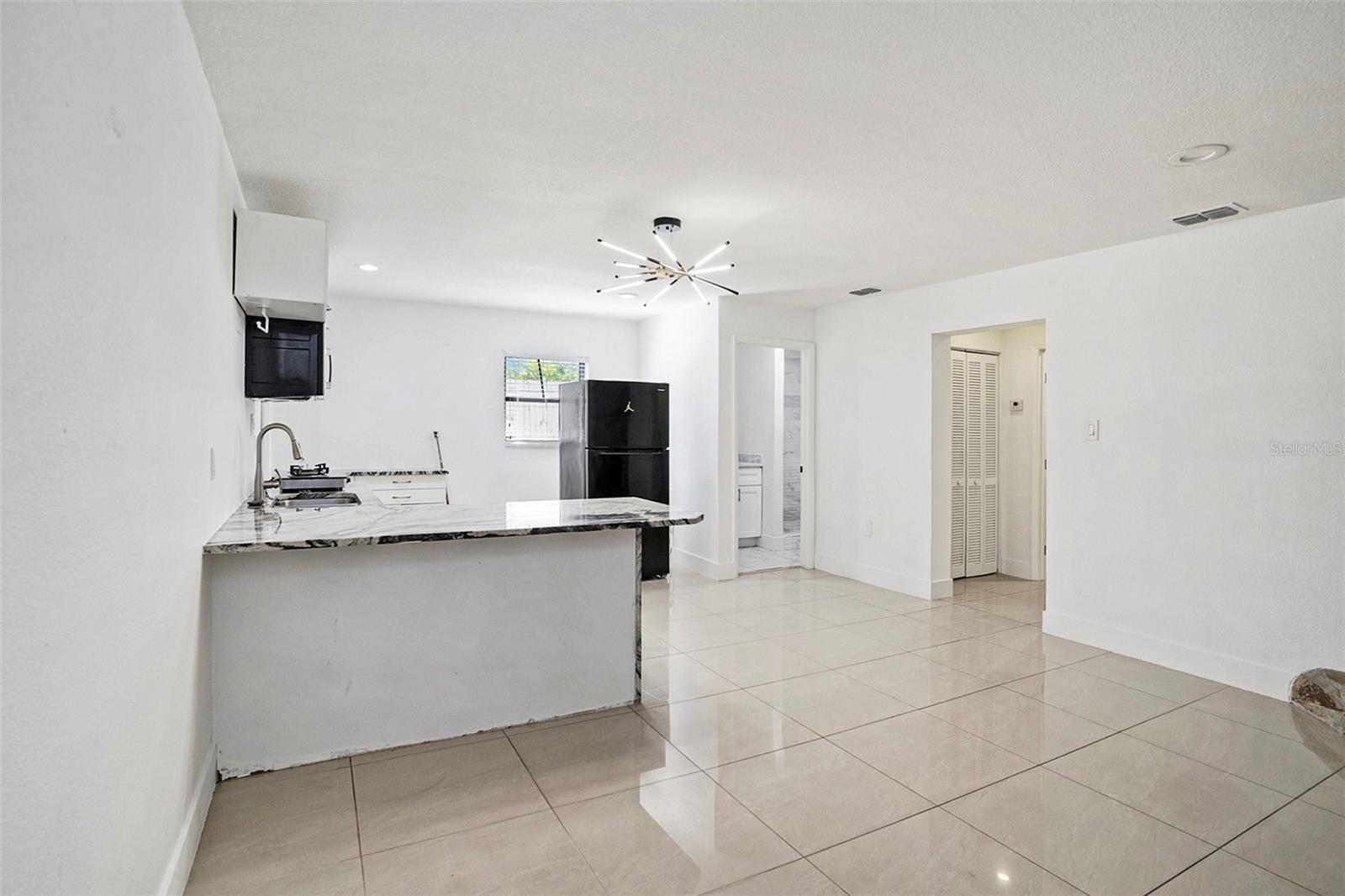 Image 11 of 15 For 8520 Branch Avenue