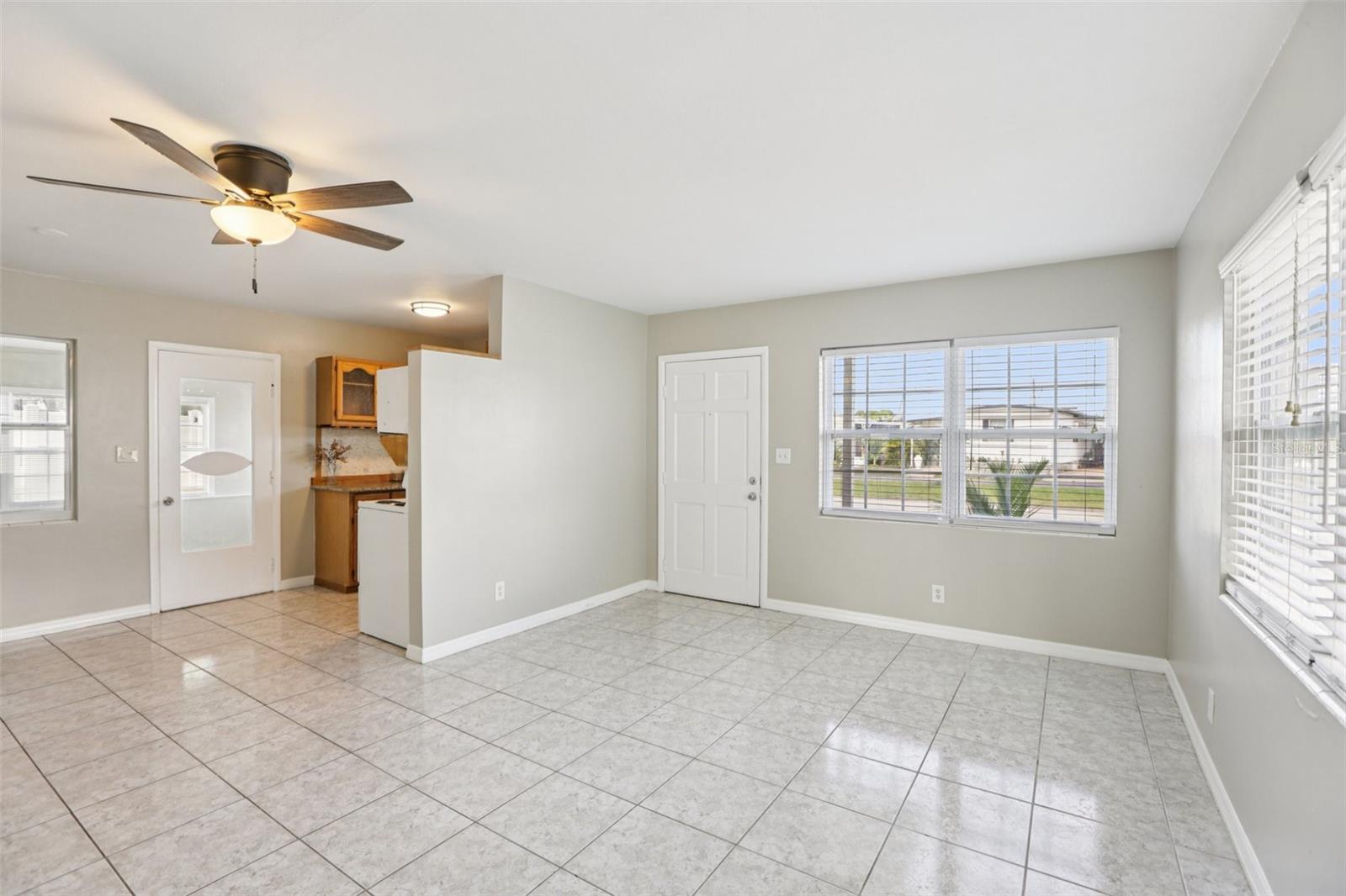 Image 19 of 38 For 350 51st Avenue N