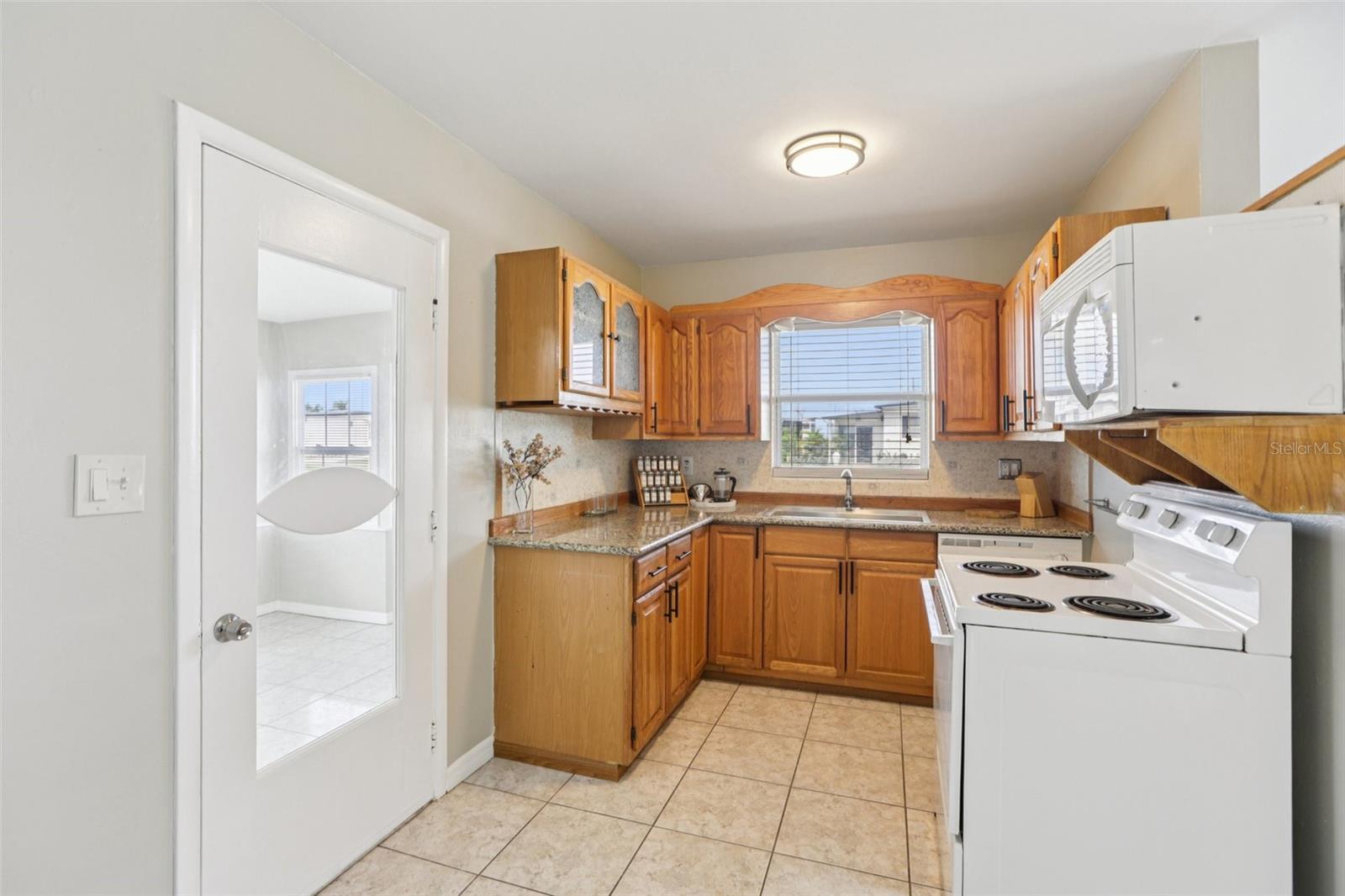 Image 20 of 38 For 350 51st Avenue N