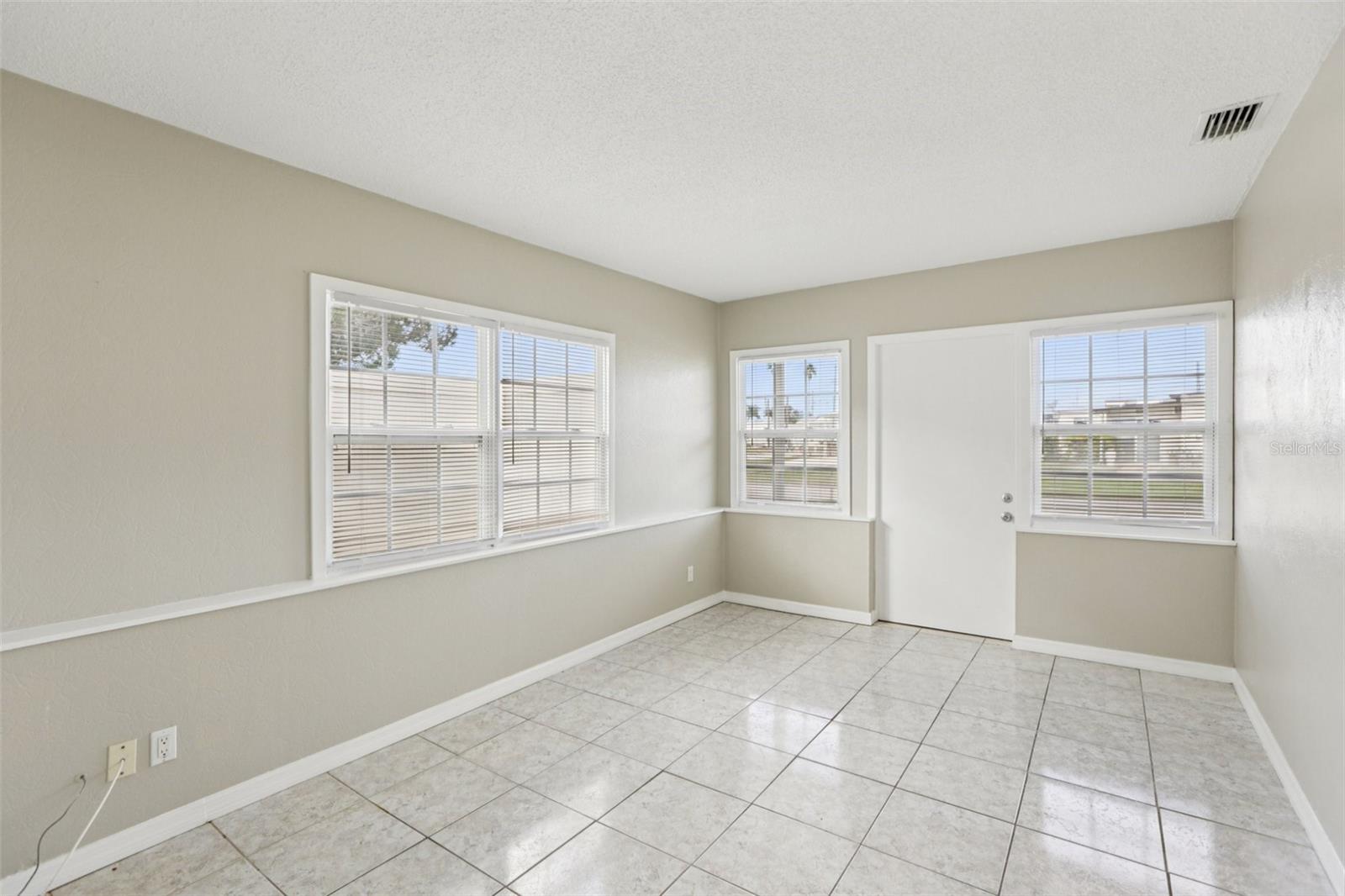 Image 24 of 38 For 350 51st Avenue N