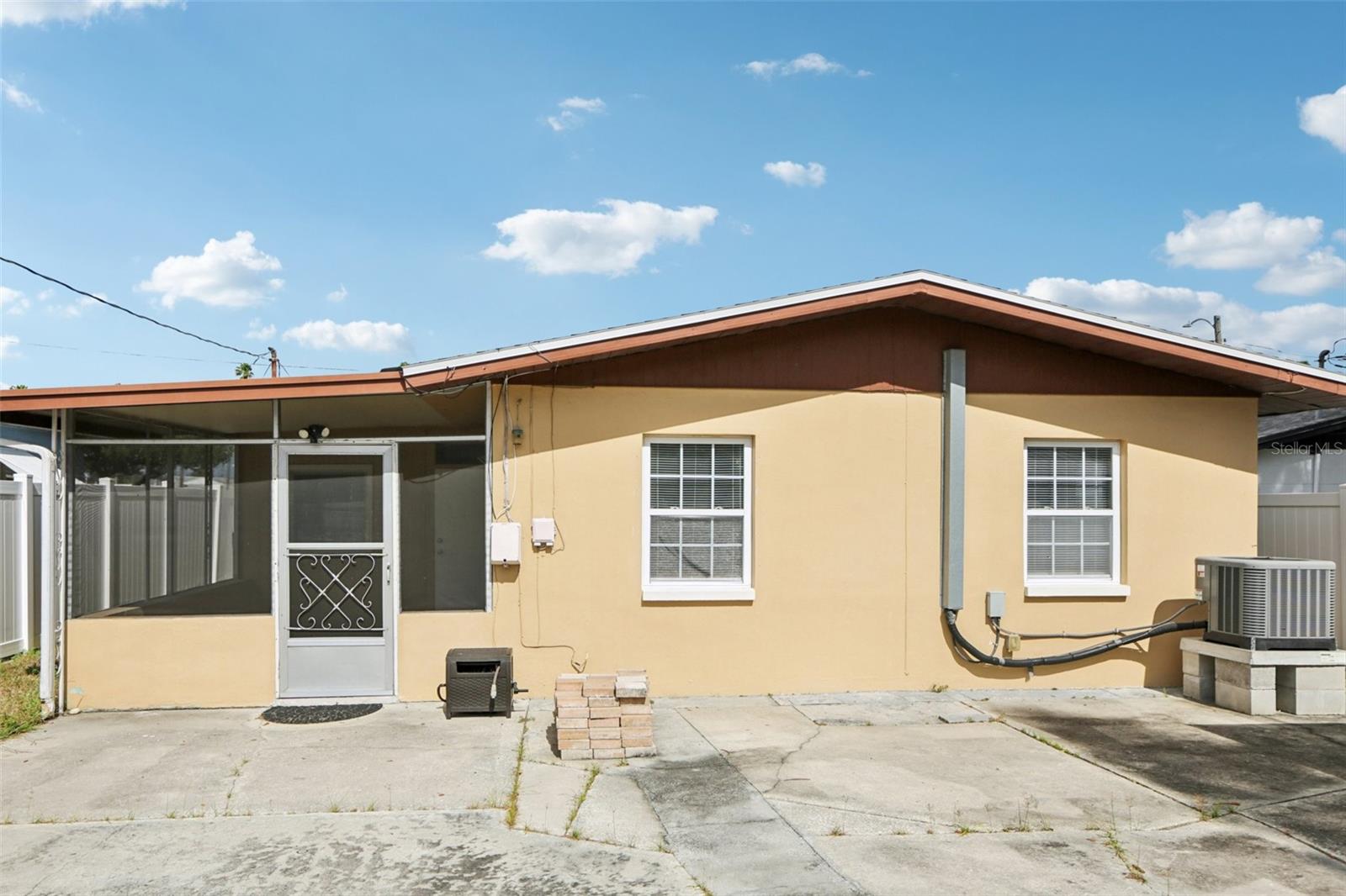 Image 37 of 38 For 350 51st Avenue N