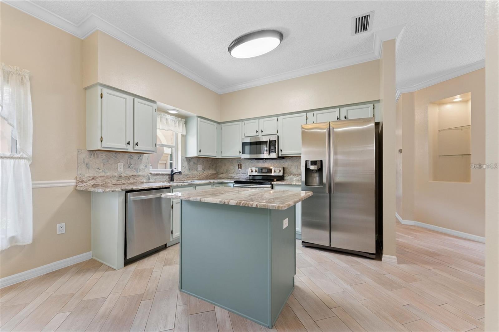 Image 18 of 58 For 3876 Timber Ridge Court