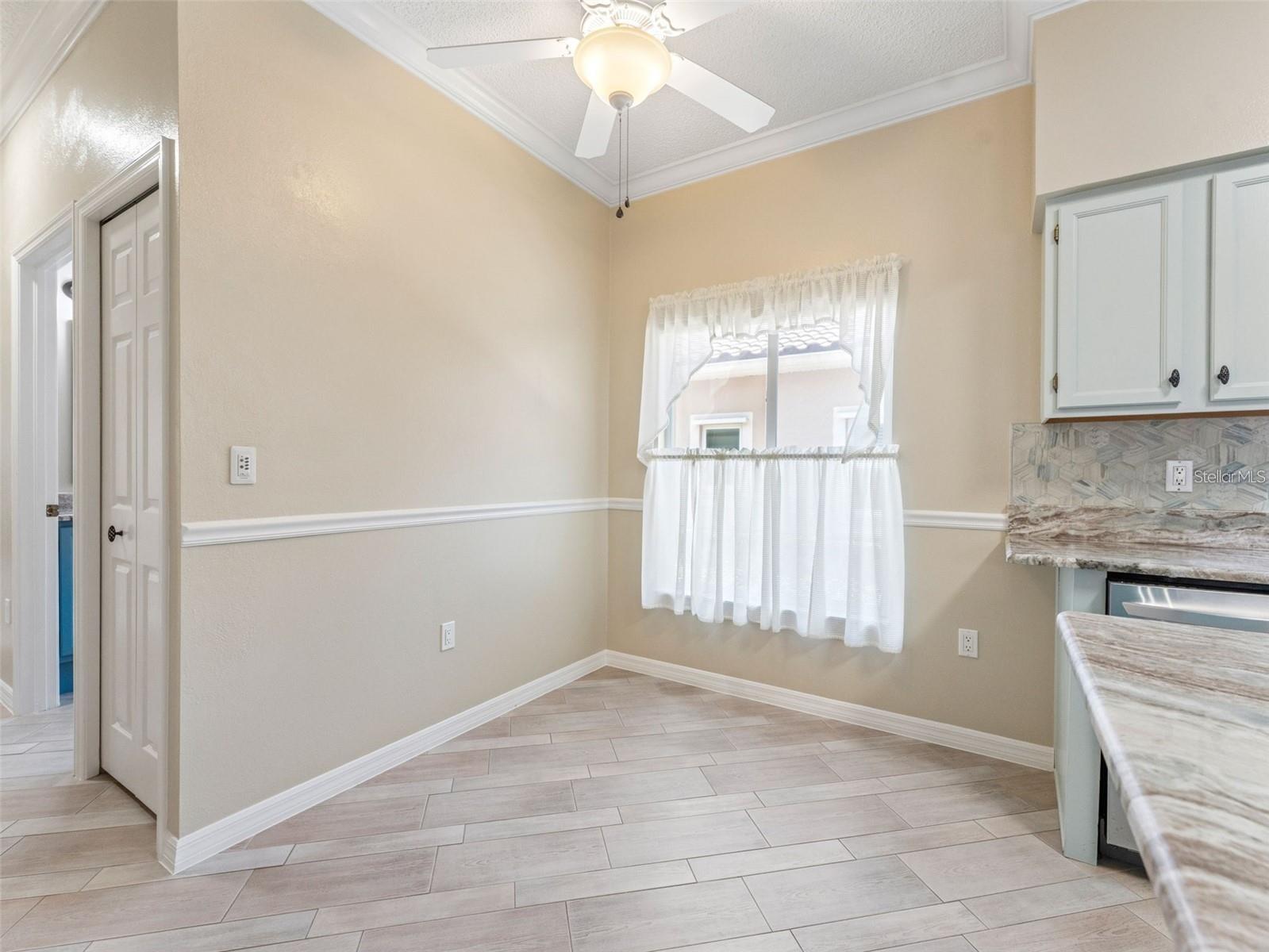 Image 23 of 58 For 3876 Timber Ridge Court