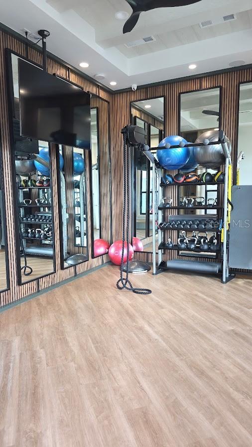 Image 32 of 36 For 1665 Pinecliff Drive