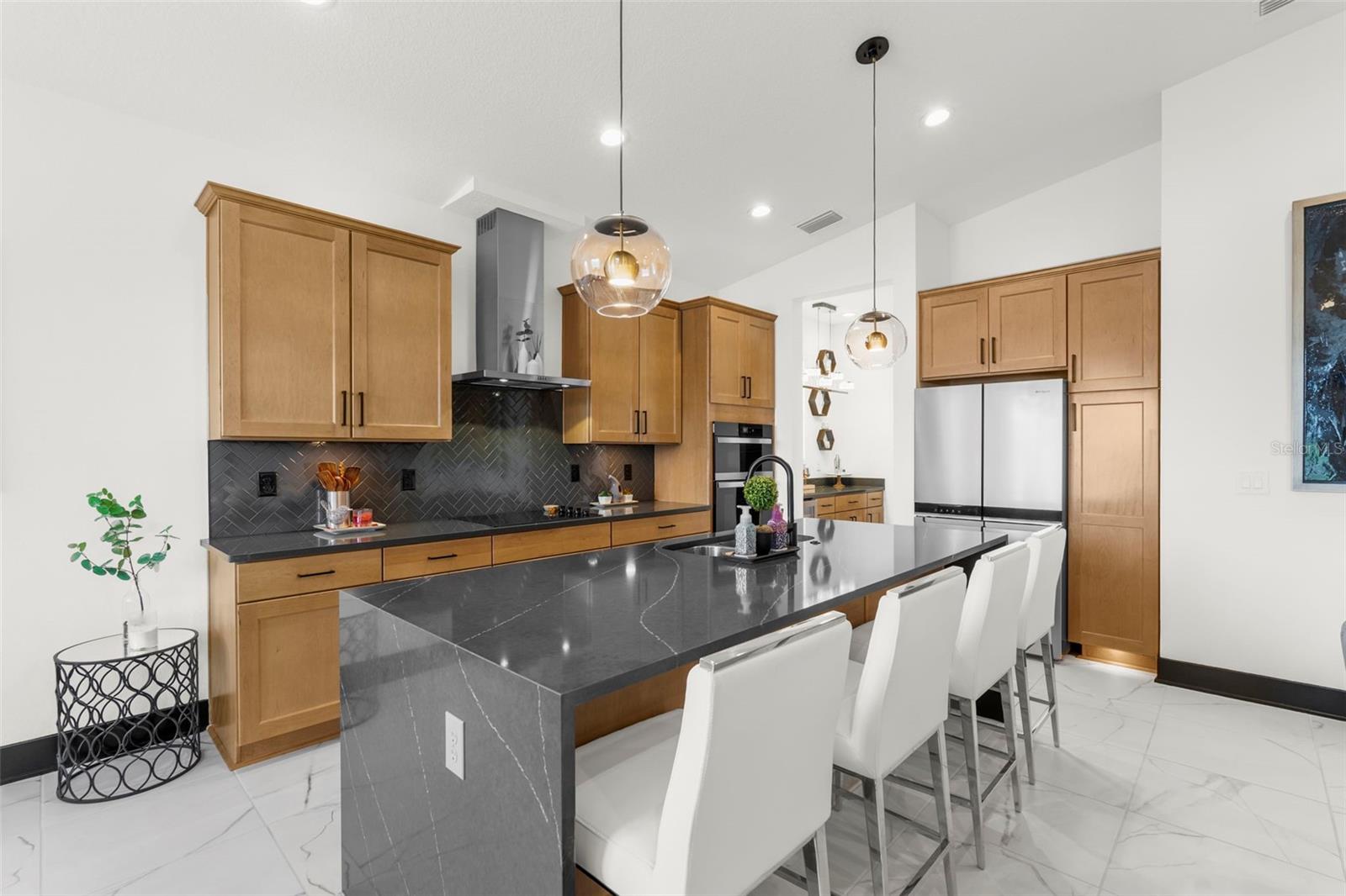 Image 13 of 50 For 8756 Windlass Cove