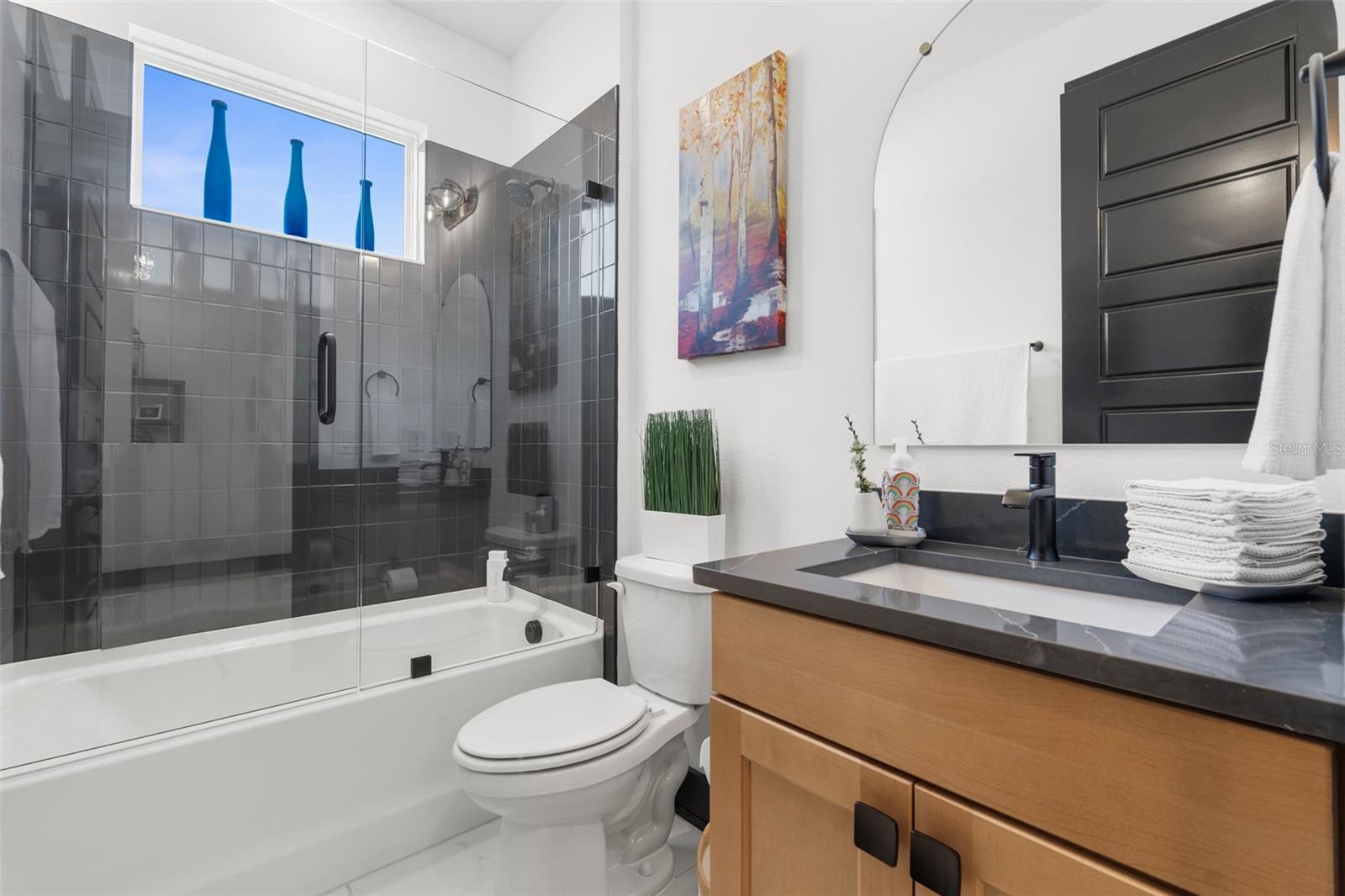 Image 31 of 50 For 8756 Windlass Cove