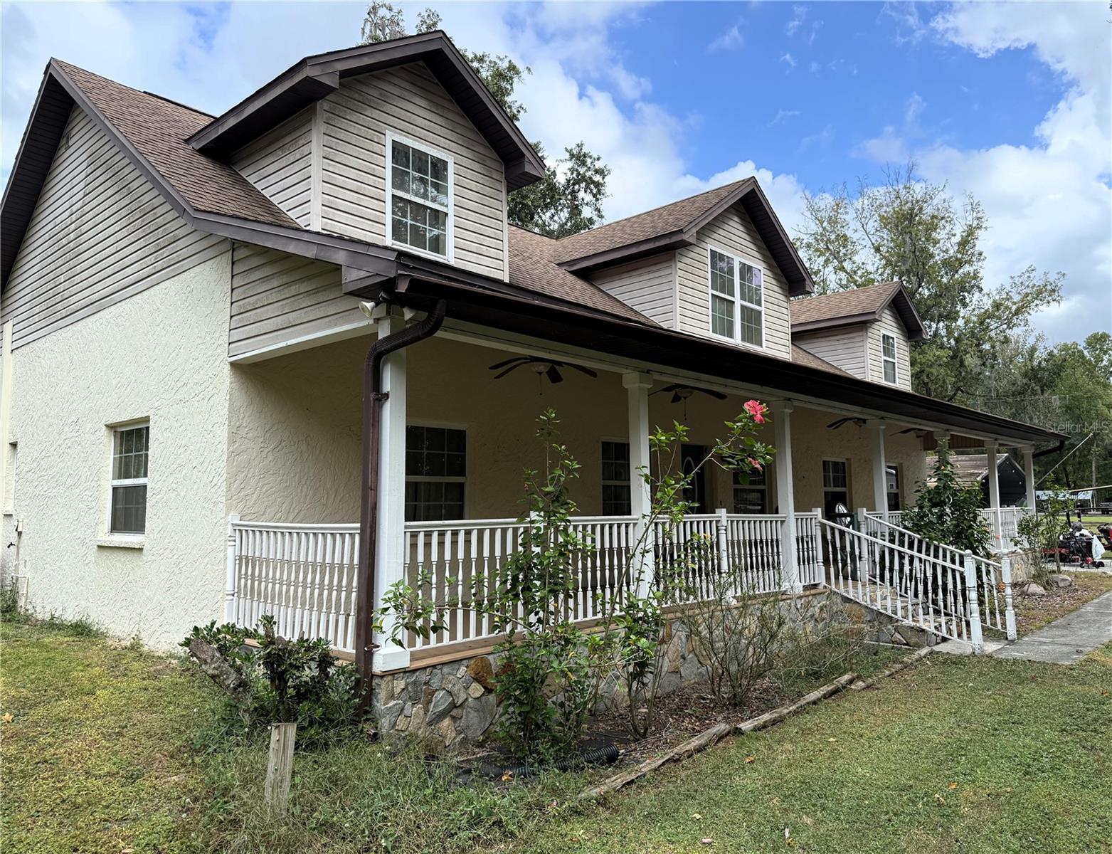 Image 2 of 42 For 13517 Citrus Way