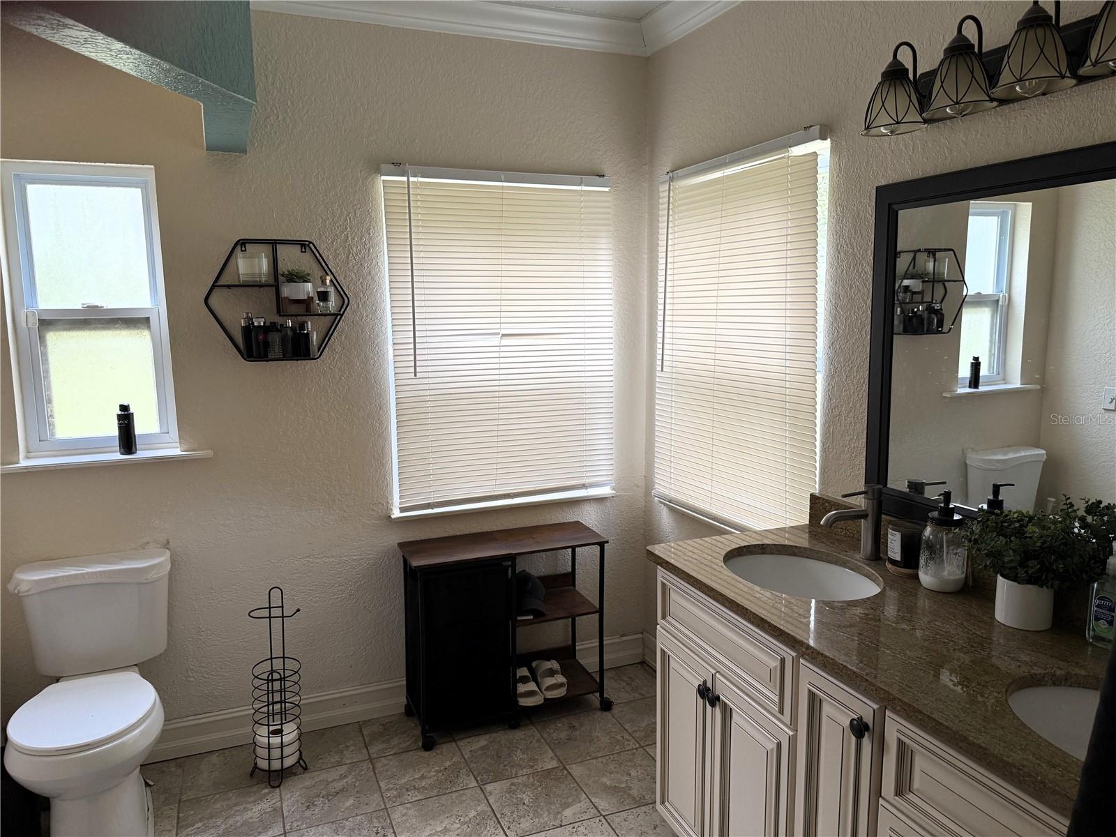 Image 22 of 42 For 13517 Citrus Way